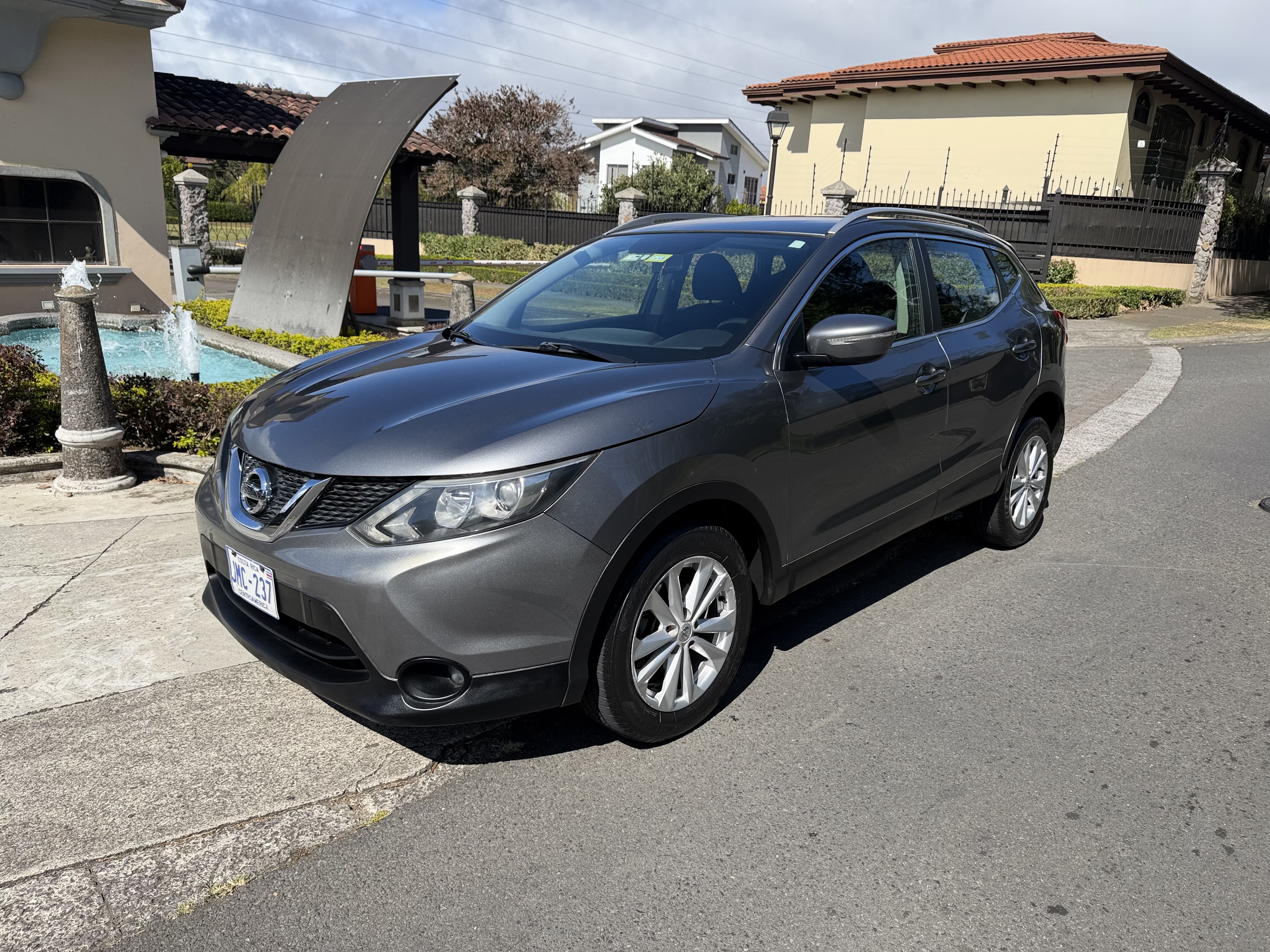 Nissan QASHQAI * 2015* Nacional de Agencia DATSUN *Automatico *144 mil kms *Recibo y Financio *Marchamo y DEKRA 2026