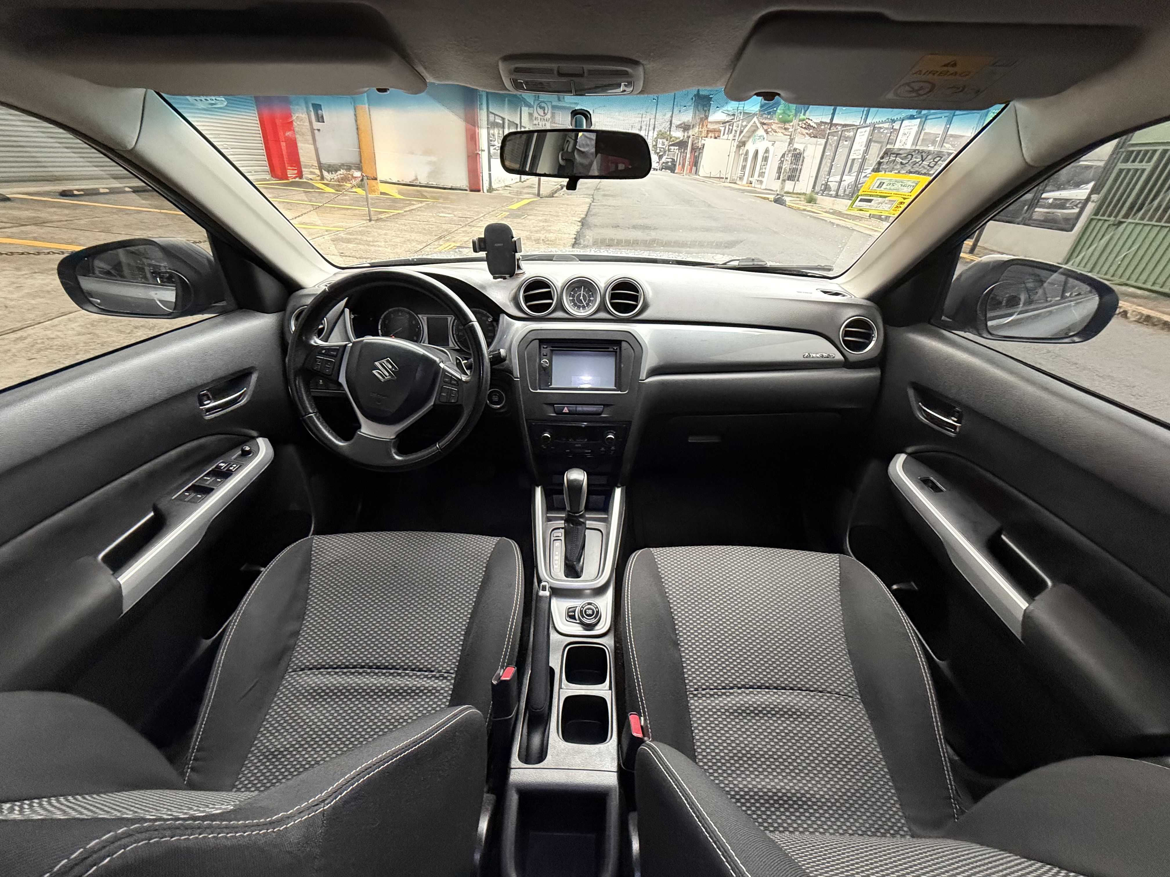 🚙 Suzuki Vitara GL Plus A 2016 — AllGrip 4WD *Automático, Nacional de Agencia ✨ SUV versátil | Estilo bicolor | Tecnología y confort