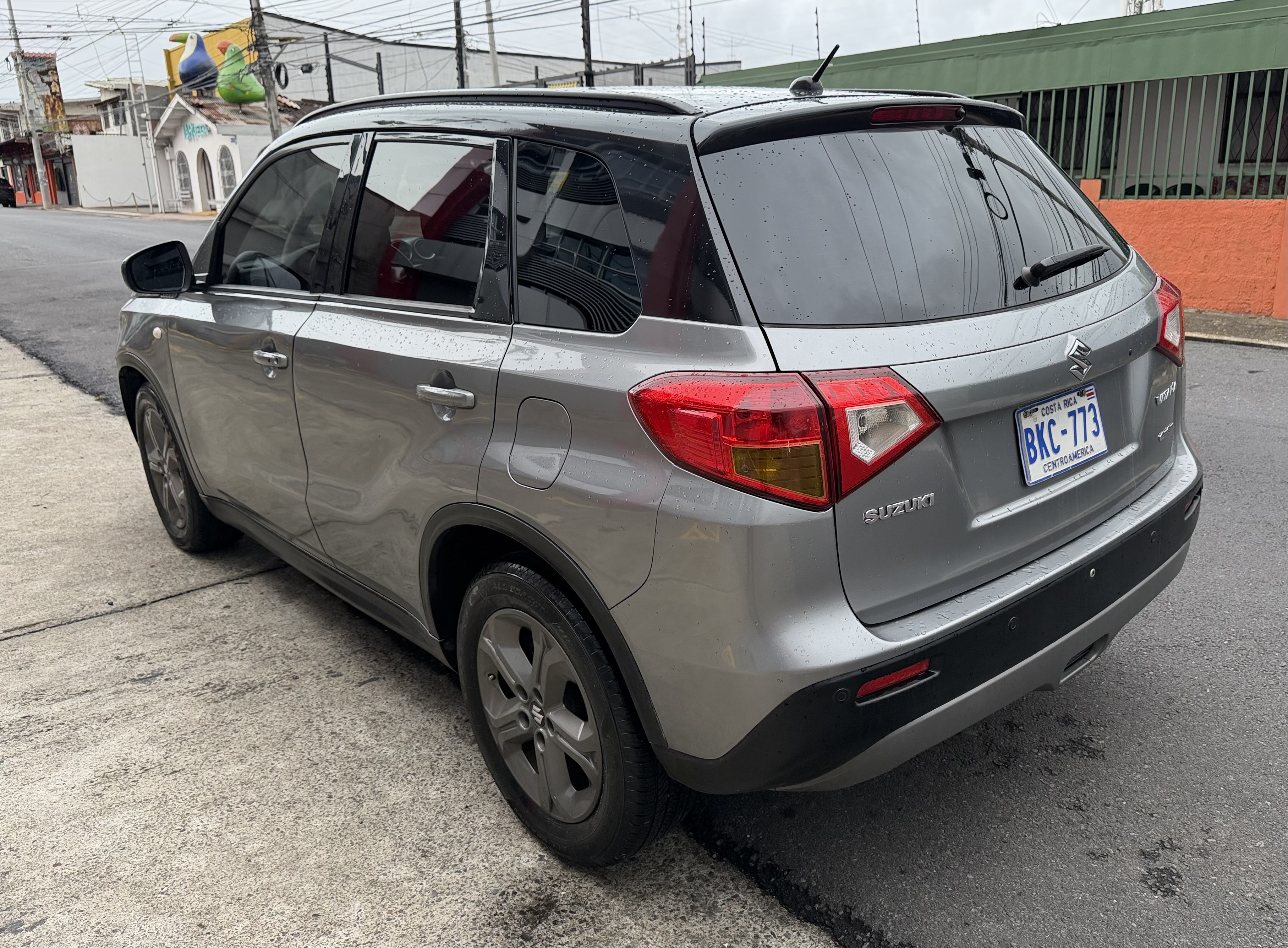 🚙 Suzuki Vitara GL Plus A 2016 — AllGrip 4WD *Automático, Nacional de Agencia ✨ SUV versátil | Estilo bicolor | Tecnología y confort