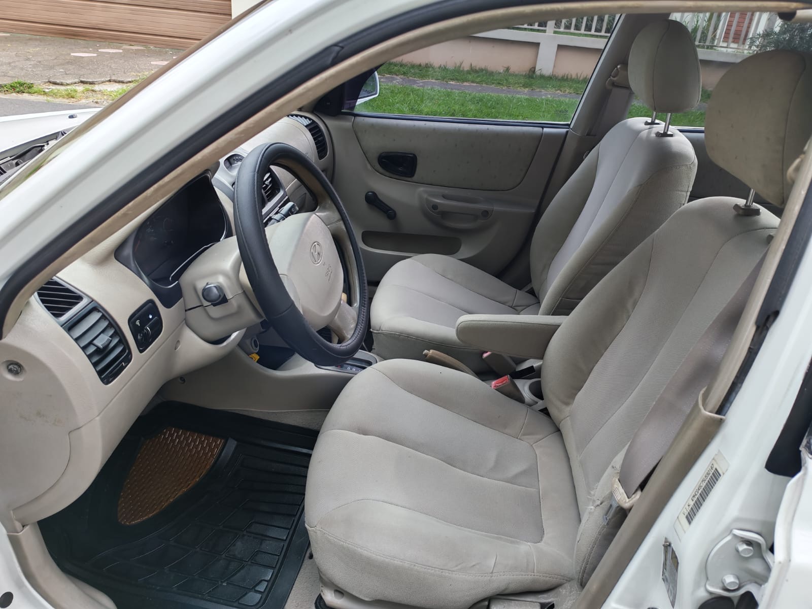 HYUNDAI ACCENT GL 2005 | Automático 