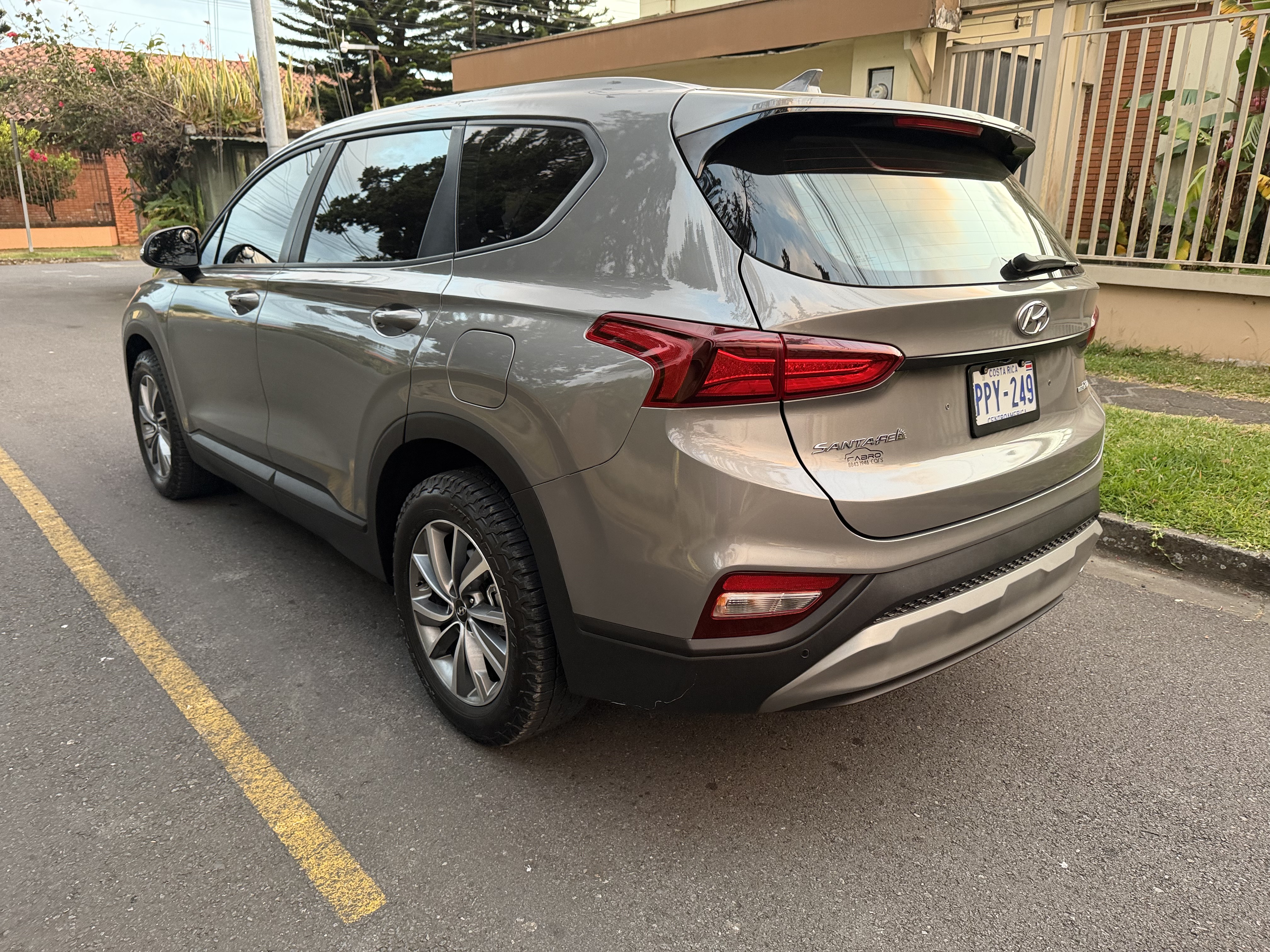  🔥 OPORTUNIDAD: Hyundai Santa Fe 2019 Diesel  / Recibo / WeatherTech | Solo 40k km | Full Extras