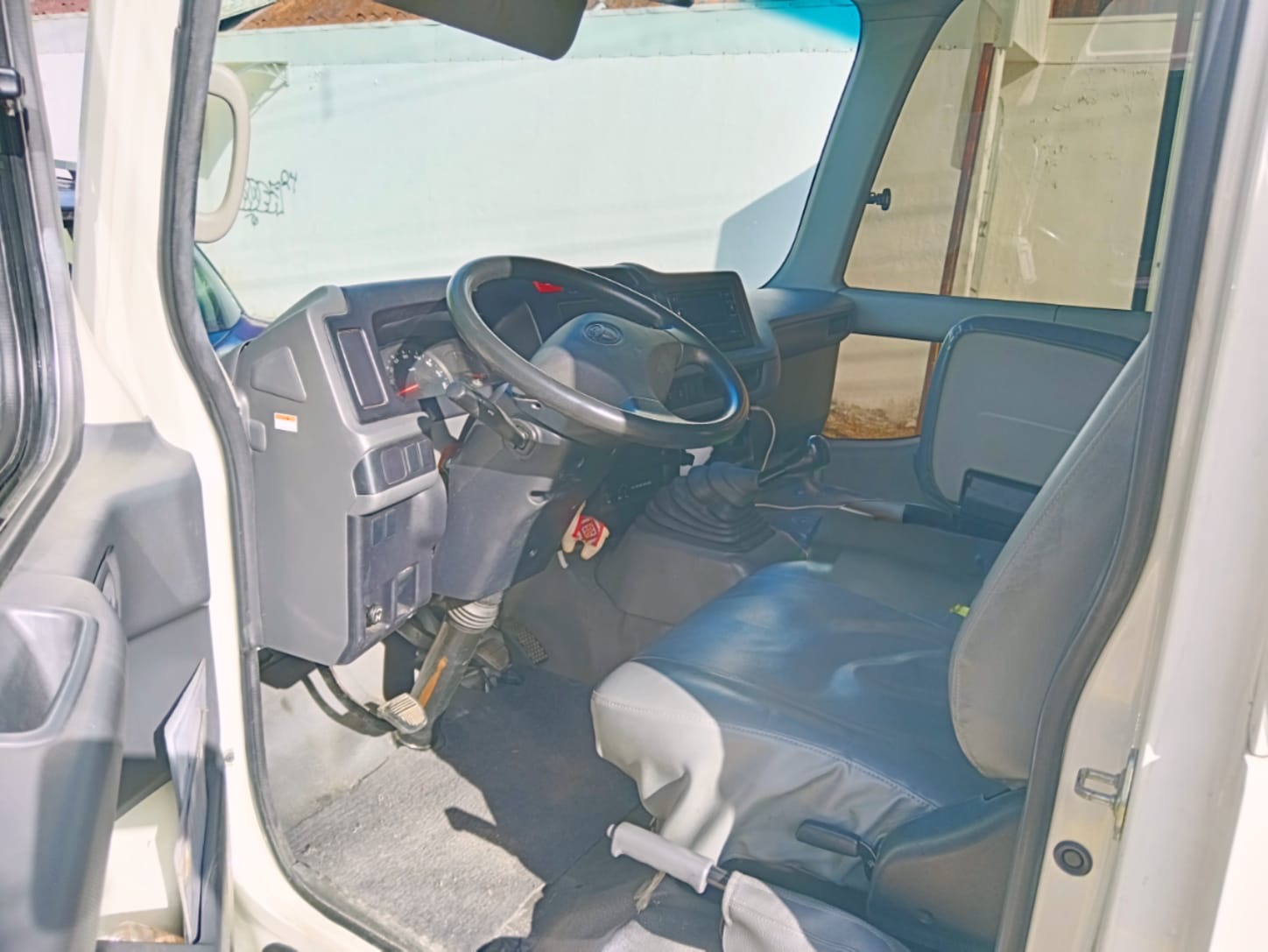 Toyota Coaster 2020, Capacidad 30 Pasajeros. Manual Diesel.