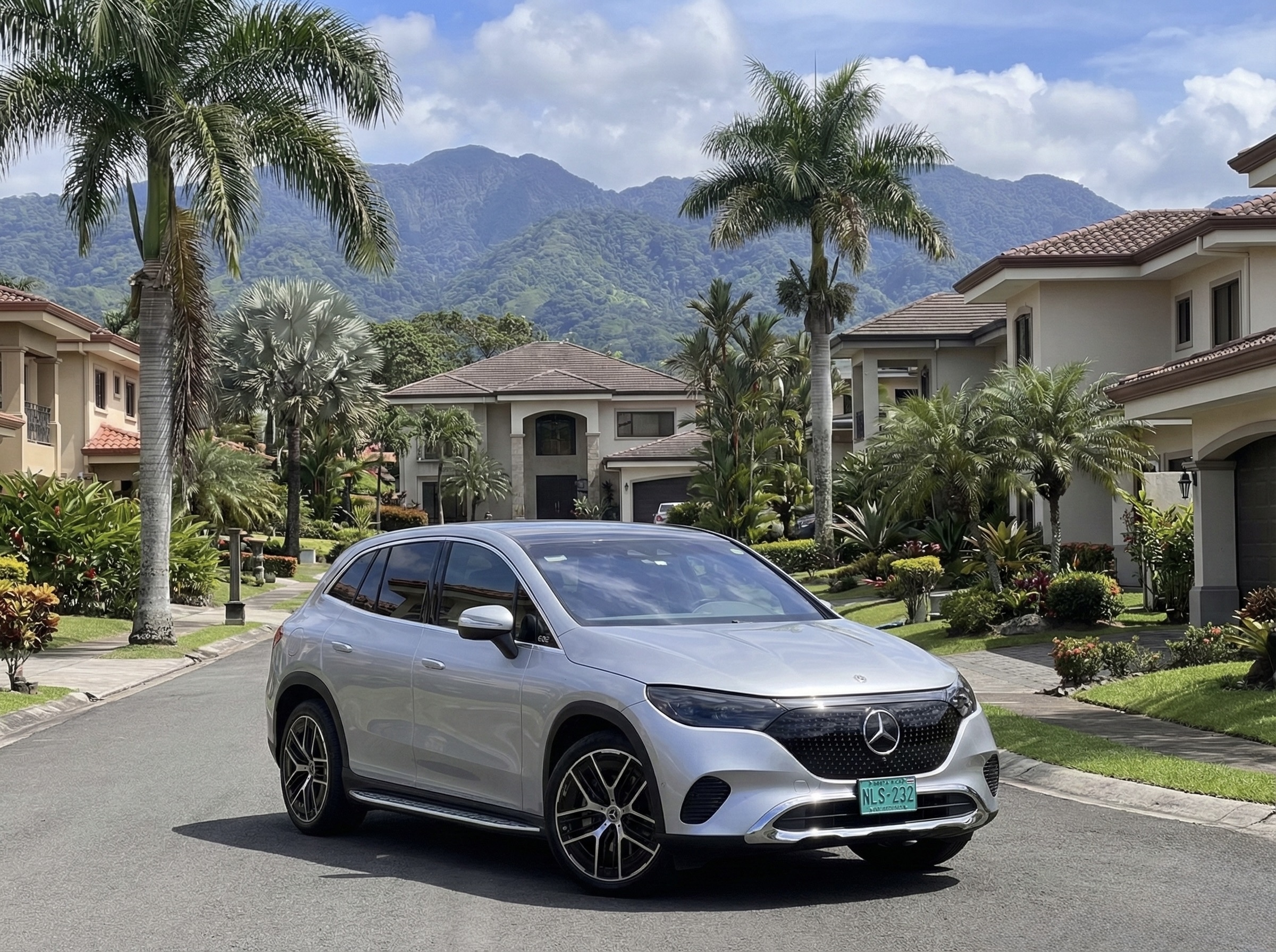 🚙 Mercedes-Benz EQE SUV 350+ 2023 — Lujo eléctrico, potencia ✨ SUV eléctrico premium | Motor 292 hp | Autonomía hasta 628 km |