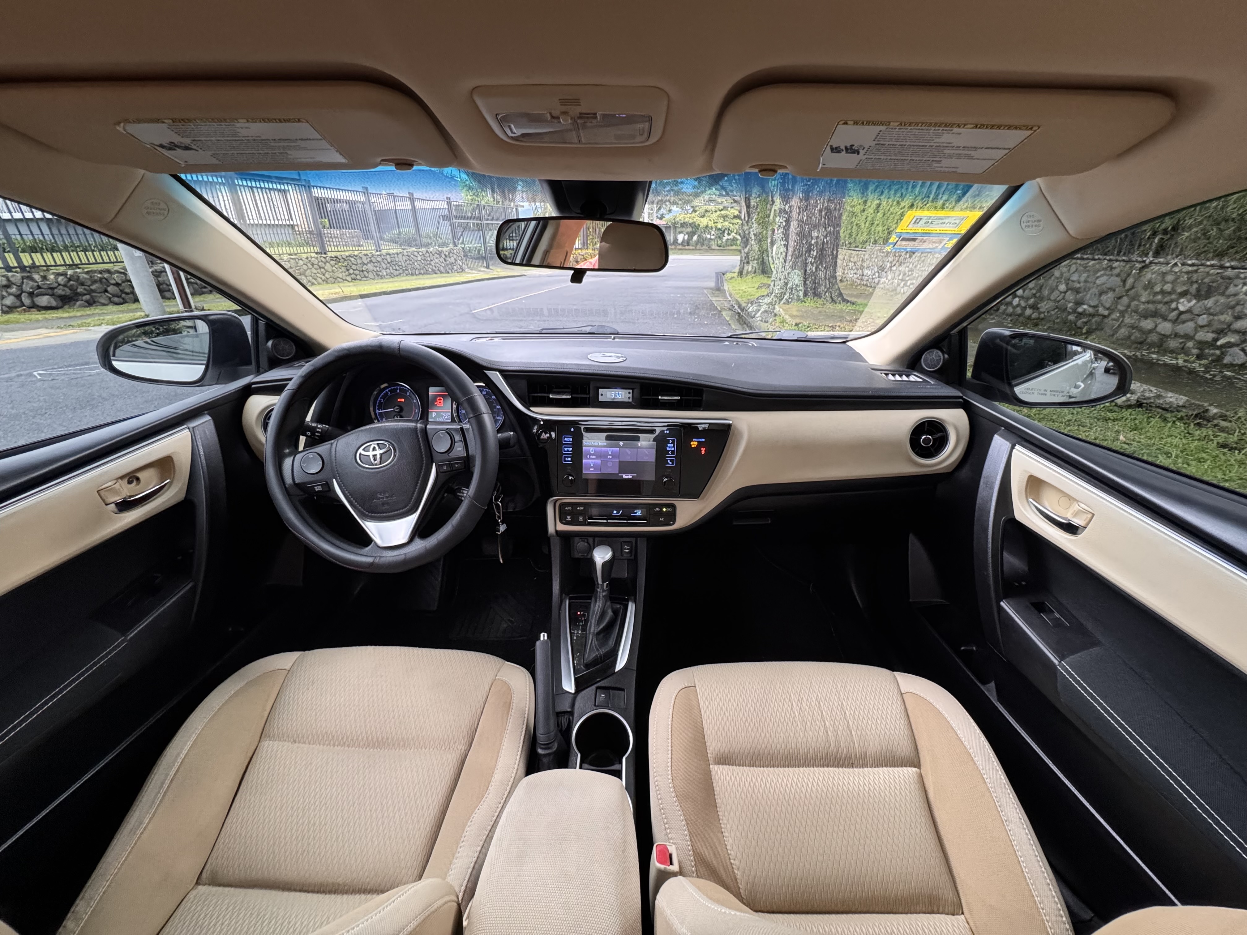 🚗 Toyota Corolla 2018 LE✨ | Automático | Interior en dos tonos | Bajo kilometraje ***DEKRA 2027***