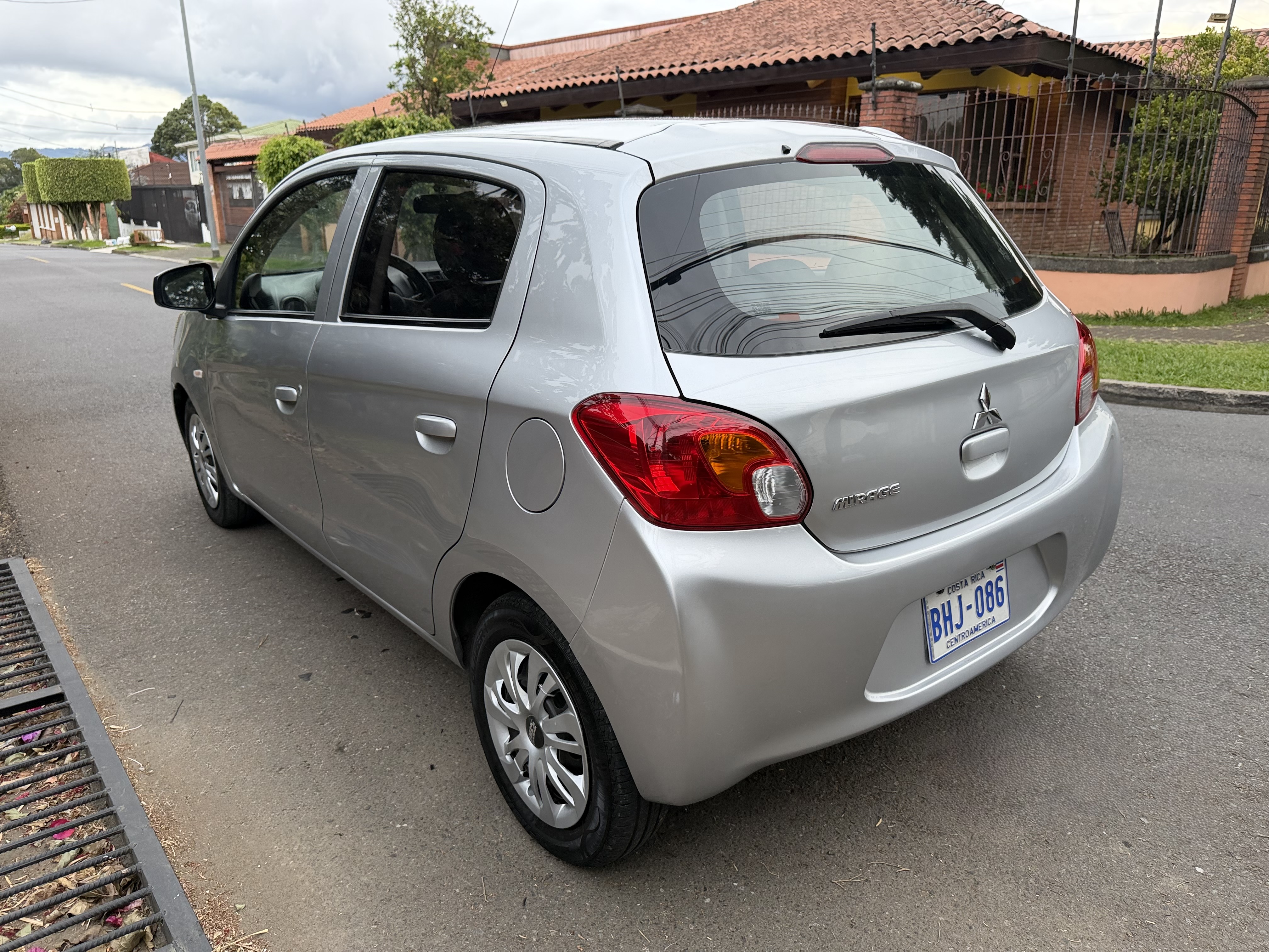 MITSUBISHI MIRAGE 2015 | Nacional. 