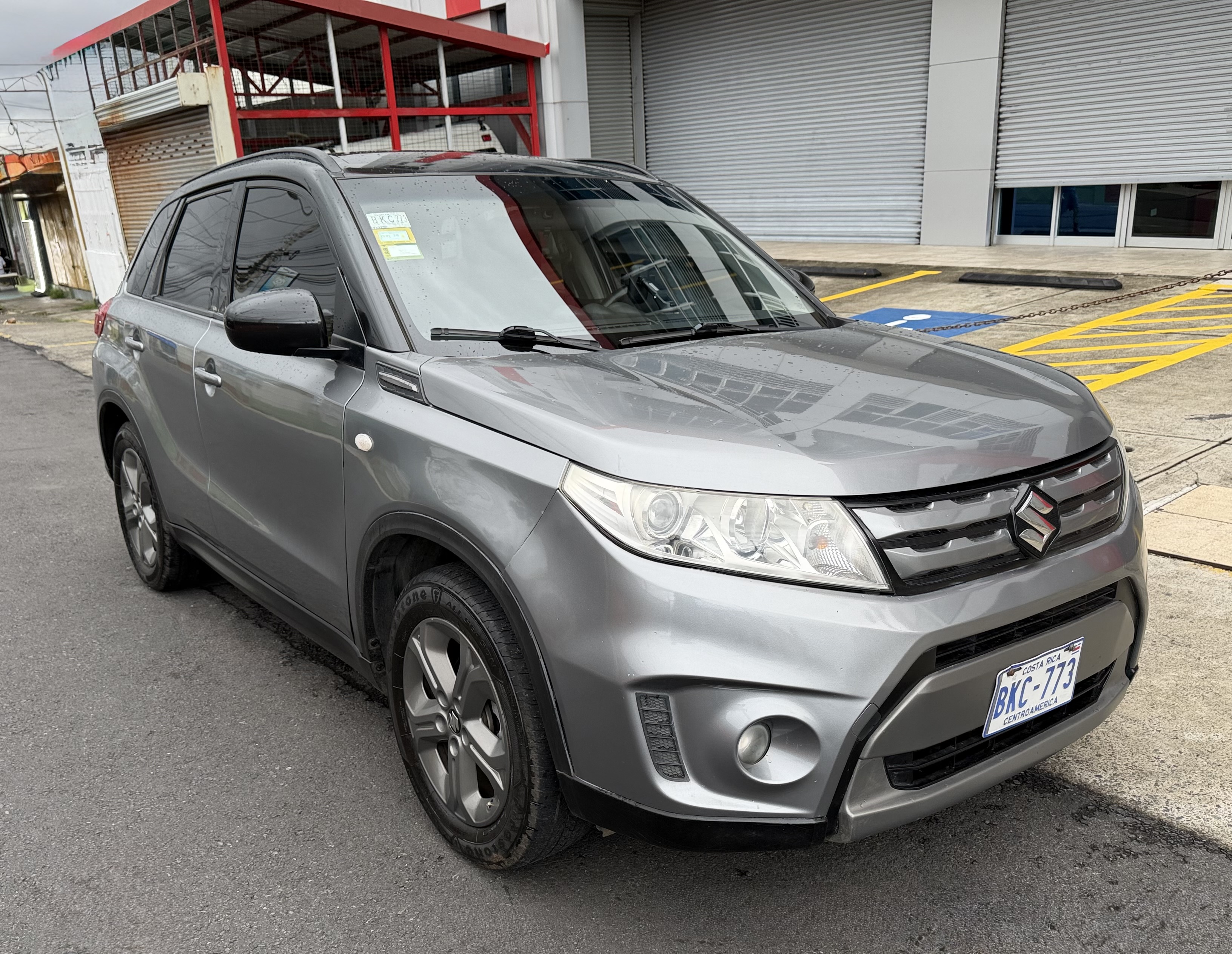 🚙 Suzuki Vitara GL Plus A 2016 — AllGrip 4WD *Automático, Nacional de Agencia ✨ SUV versátil | Estilo bicolor | Tecnología y confort