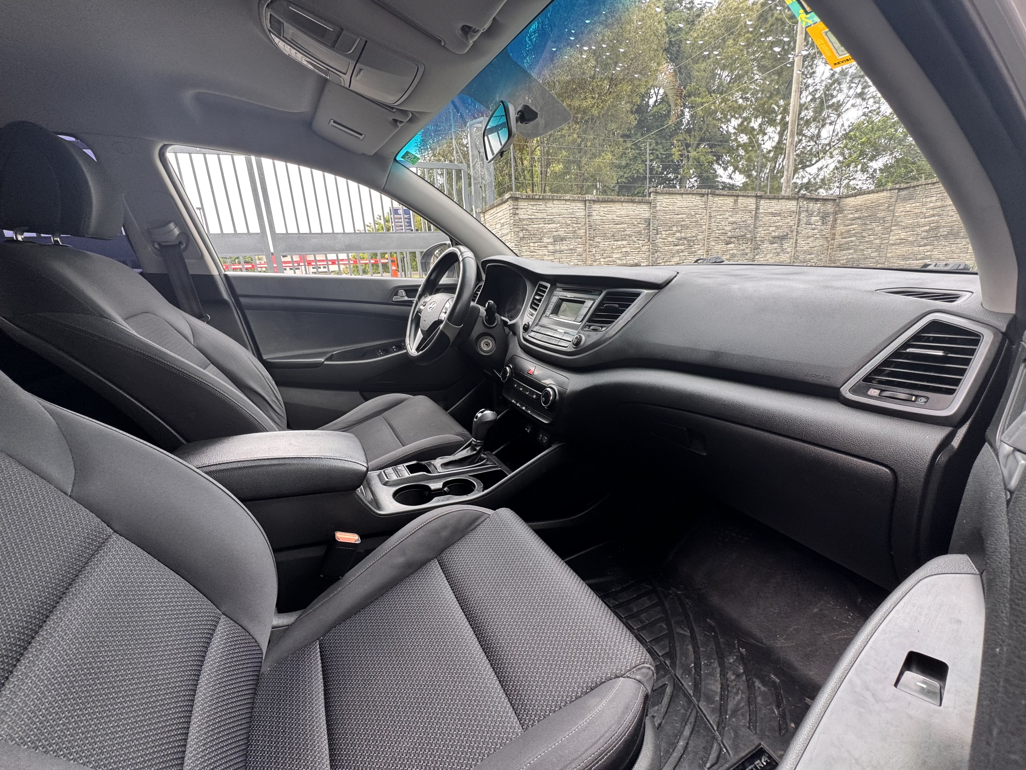 Hyundai TUCSON * 4WD *Automatico *75 mil kms REALES* 2017