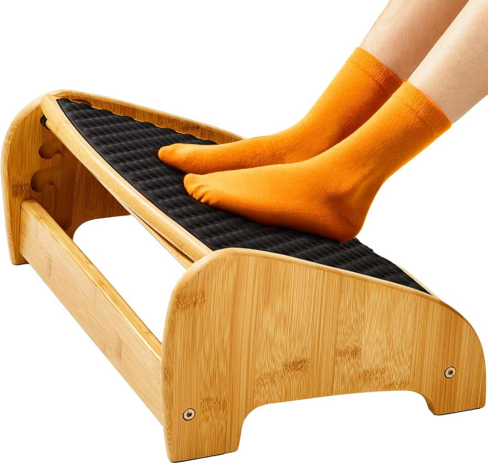  Reposapiés de bambú para debajo del escritorio, reposapiés ergonómico con 4 opciones de altura y ángulos ajustables, superficie de masaje de guijarros, reposapiés antideslizante para debajo del