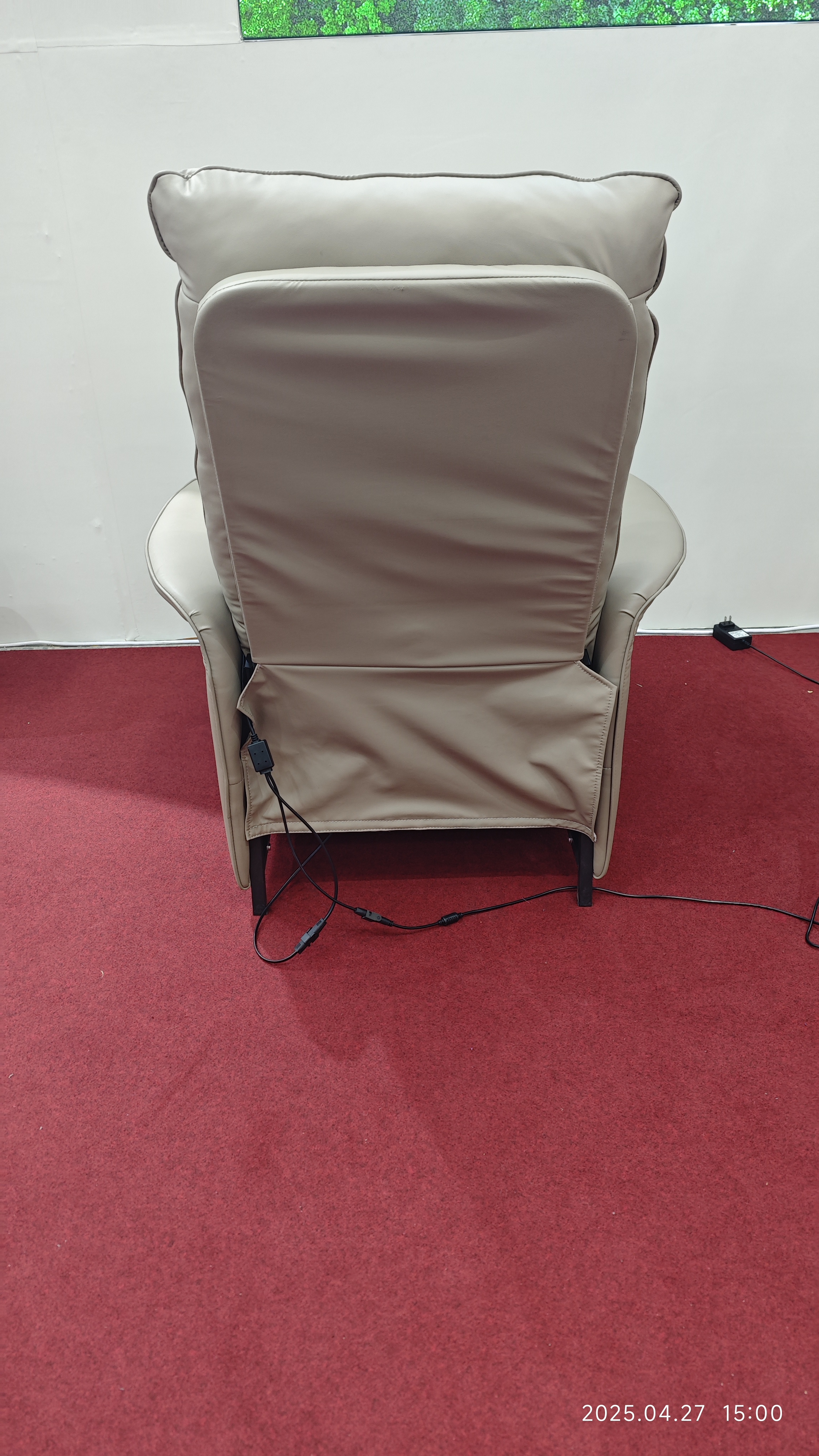 New Design Living Room Modern Adjustable Relax Body Recliner Chair Sofa Push Back Recliner