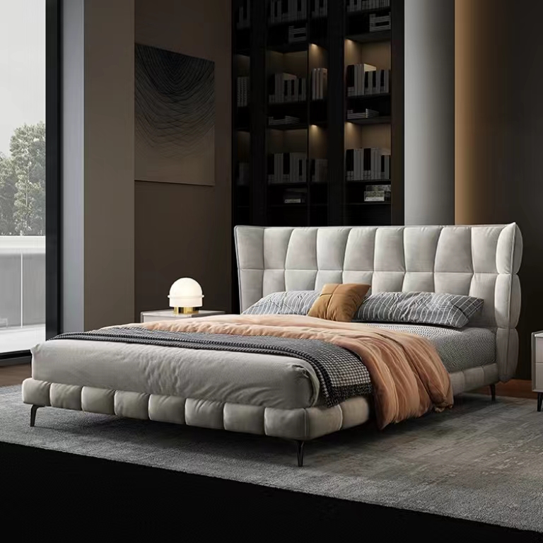 High Quality Modern Leather Wooden Furniture Luxurious Bed King Size Double Up-holstered Beds