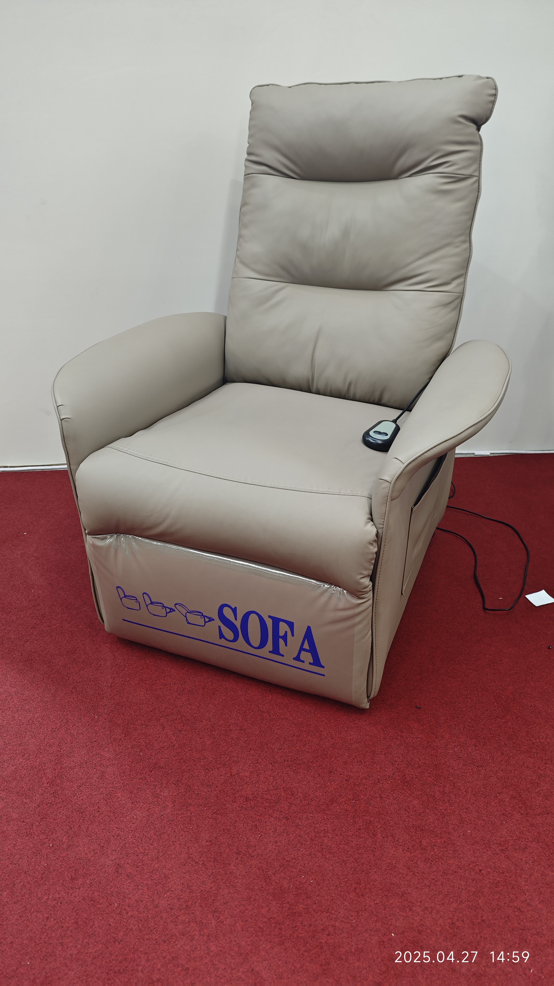 New Design Living Room Modern Adjustable Relax Body Recliner Chair Sofa Push Back Recliner