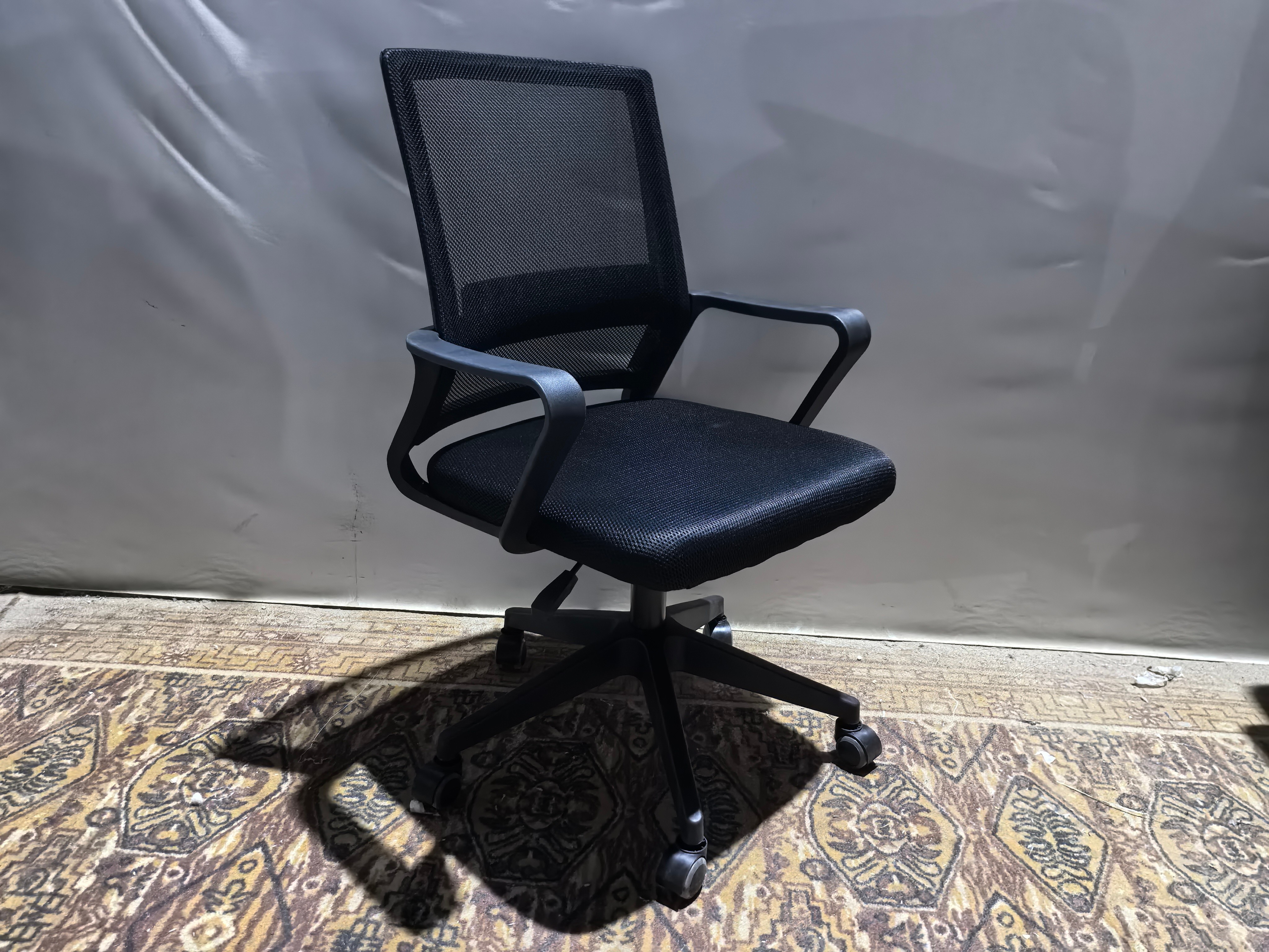 High Quality Wholesale Indoor Modern Mesh Back Chair Comfortable Luxury Mesh Office Chair for Office Family Chair