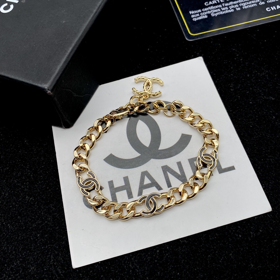 Gold-Toned Chain Jewelry Set with Black Enamel Letter Motifs