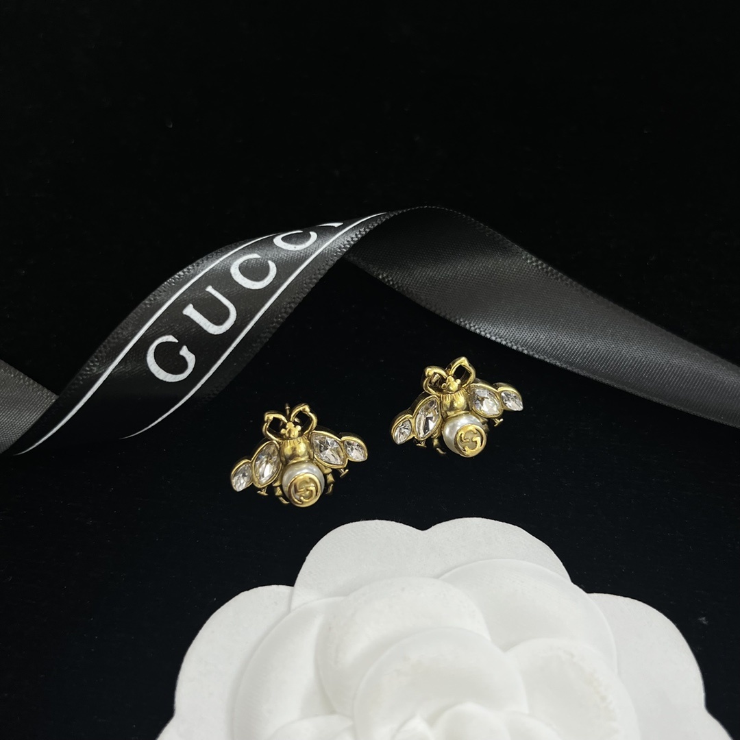 Gold-Tone Bee & Pearl Jewelry Set: Necklace, Bracelet, 3 Earring Styles & Ring