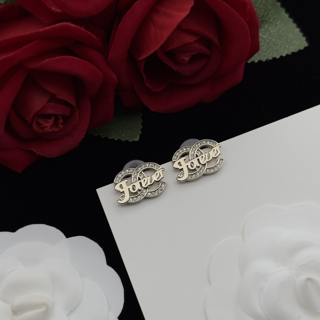 Gold-Toned Jewelry Set with "Forever" Crystal Motif (Necklace, Earrings)