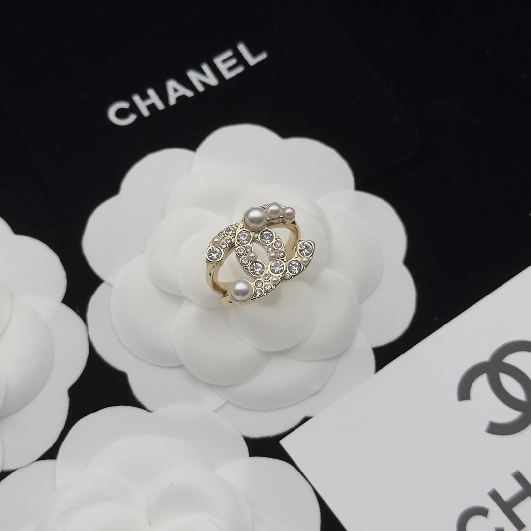 Gold-Tone Open Ring with Pearl & Crystal-Encrusted Motif