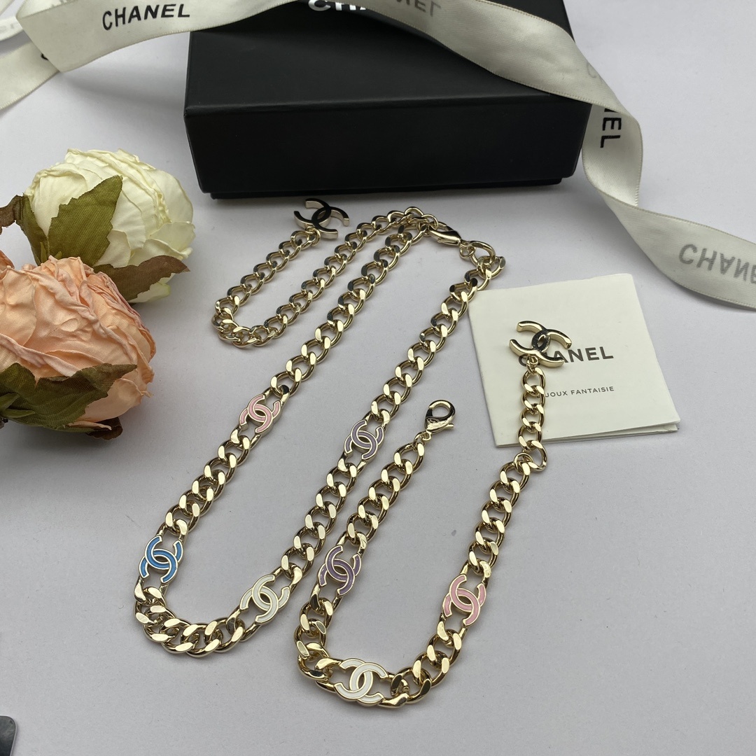 Gold-Toned Chain Jewelry Set with Multi-Color Enamel Letter Motifs