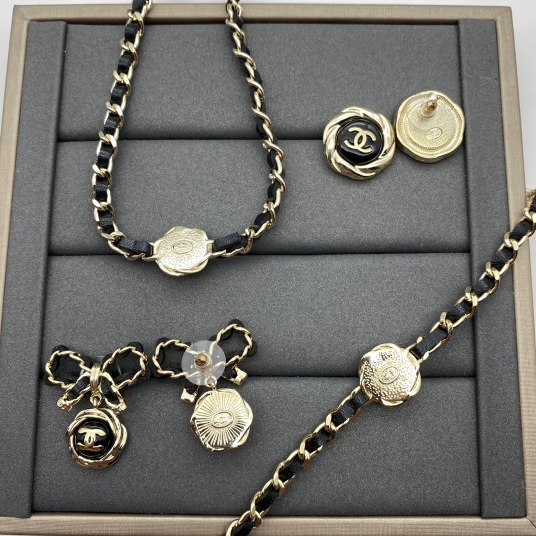 Chanel Vintage Jewelry Set