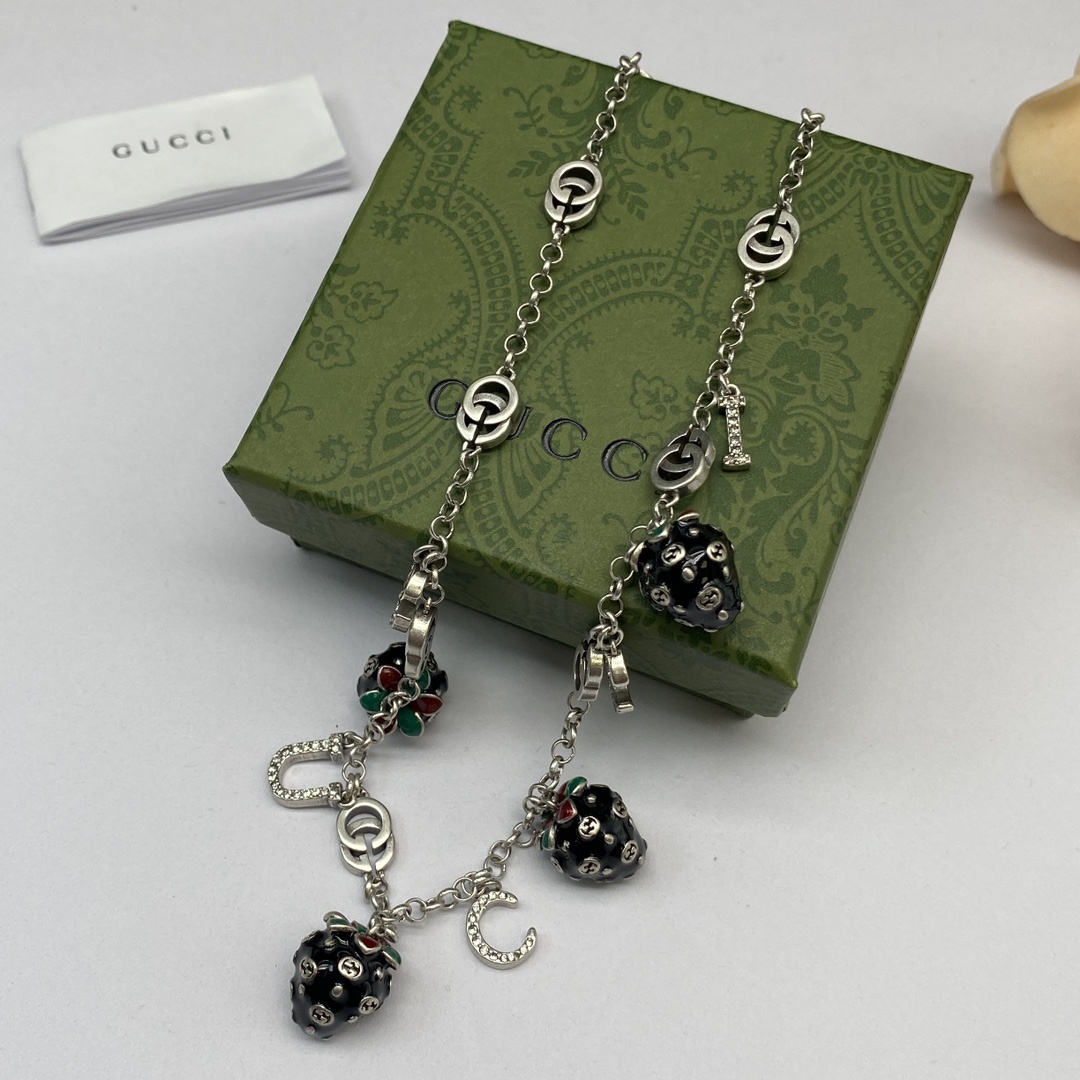 Silver-Tone Geometric & Textured Strawberry Jewelry Set: Necklace, Bracelet & Earrings