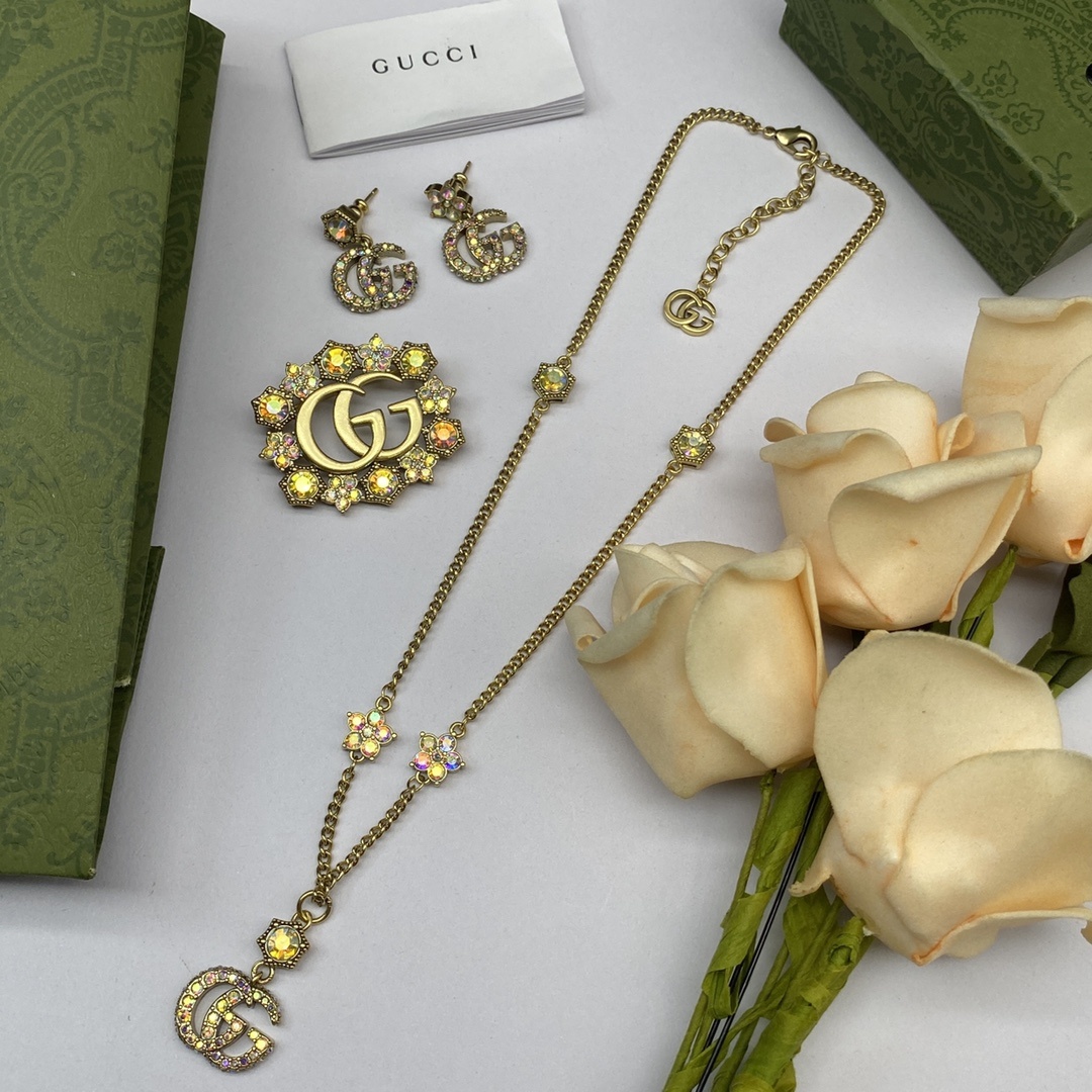 Gold-Tone Iridescent Crystal Jewelry Set: Necklace, Earrings & Brooch