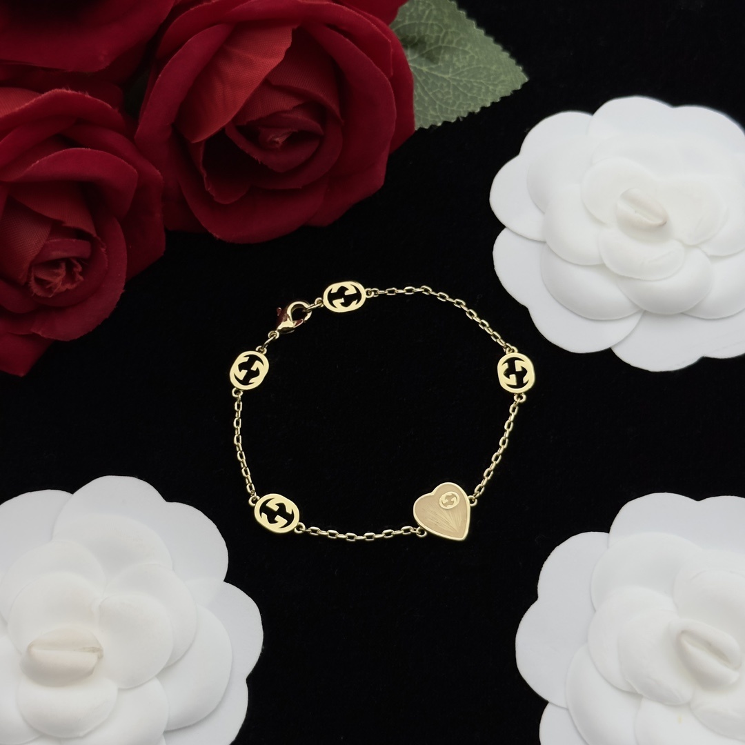 Silver-Tone Textured Heart & Link Jewelry Set: Necklace & Bracelet