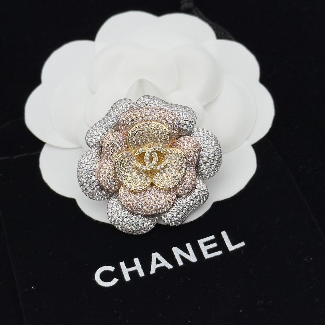  Tri-Tone Crystal Flower Brooch