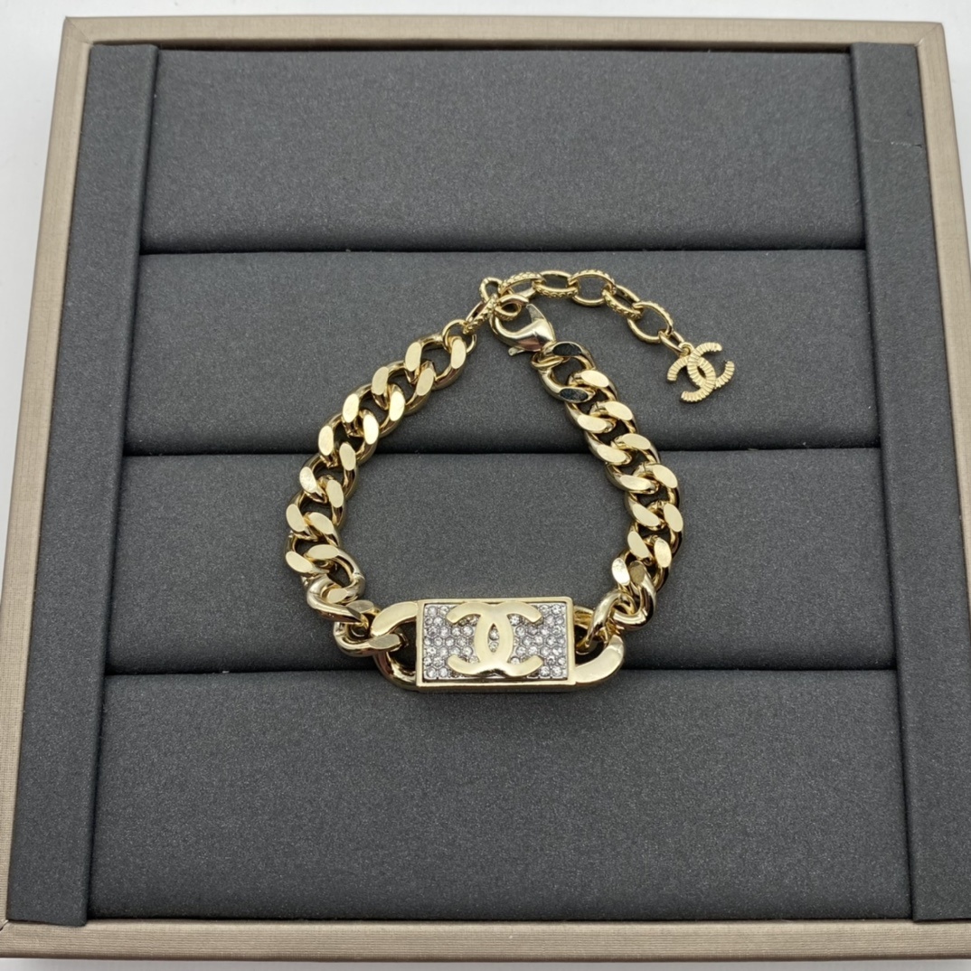  Gold-Toned Jewelry Set with Crystal-Embellished Rectangular Motifs (2 Necklaces, Bracelet, Earrings, Hair Clip)