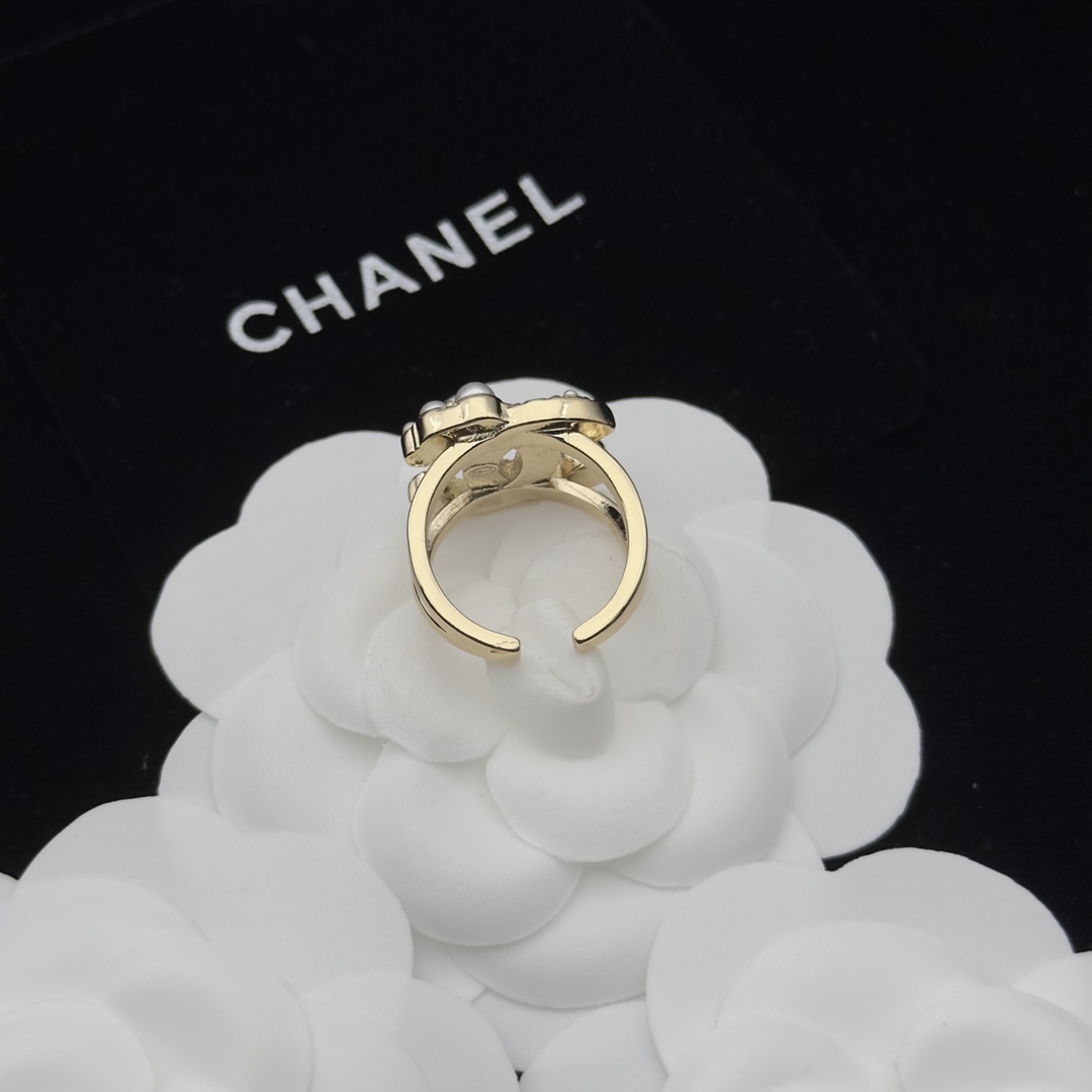 Gold-Tone Open Ring with Pearl & Crystal-Encrusted Motif