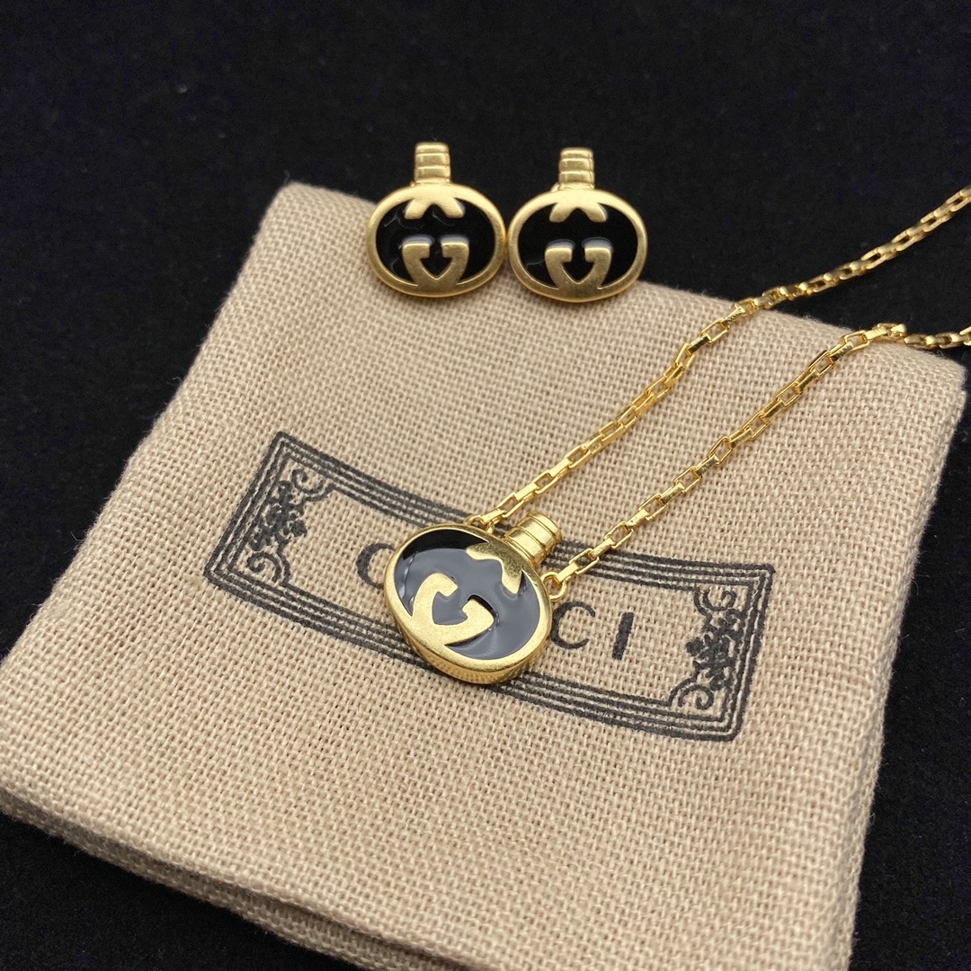 Gold-Tone Enamel Pumpkin Jewelry Set: Necklace & Earrings