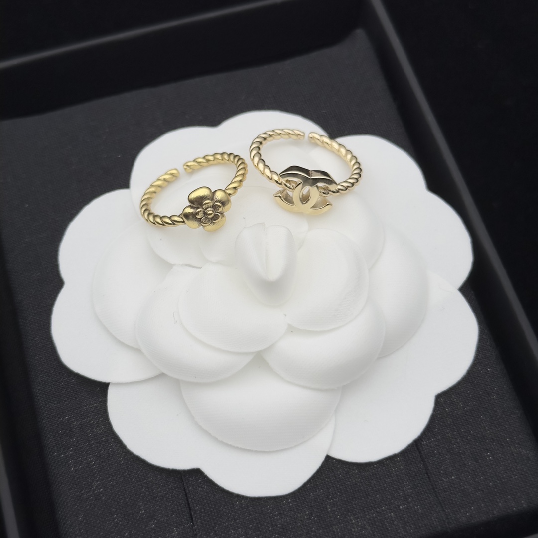 Gold-Tone Twisted Open Ring Set with Decorative Motifs