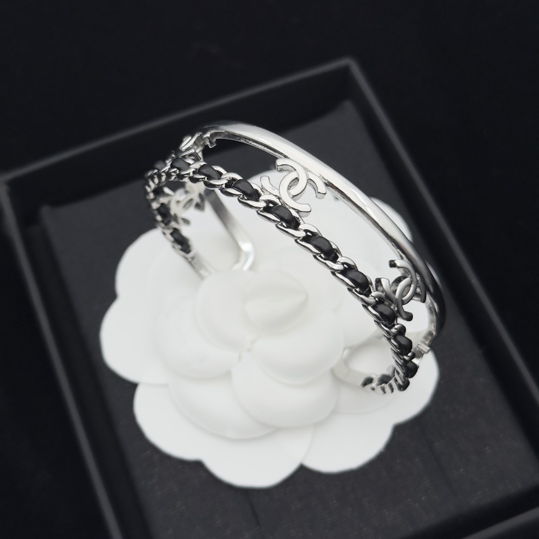 Two-Tone Statement Jewelry Set: Open Ring + Dual-Color Open Cuff Bracelet