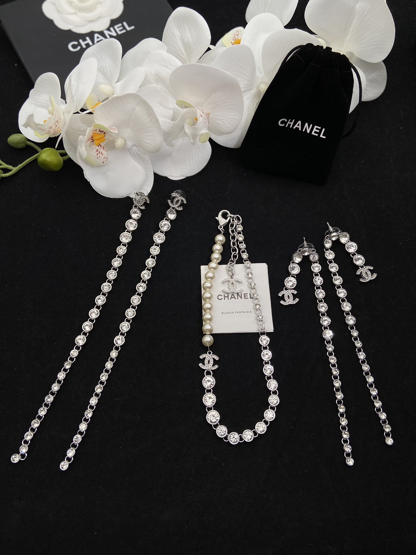 Silver-Toned Crystal & Pearl Motif Jewelry Set (Necklace, 2 Long Earring Styles)