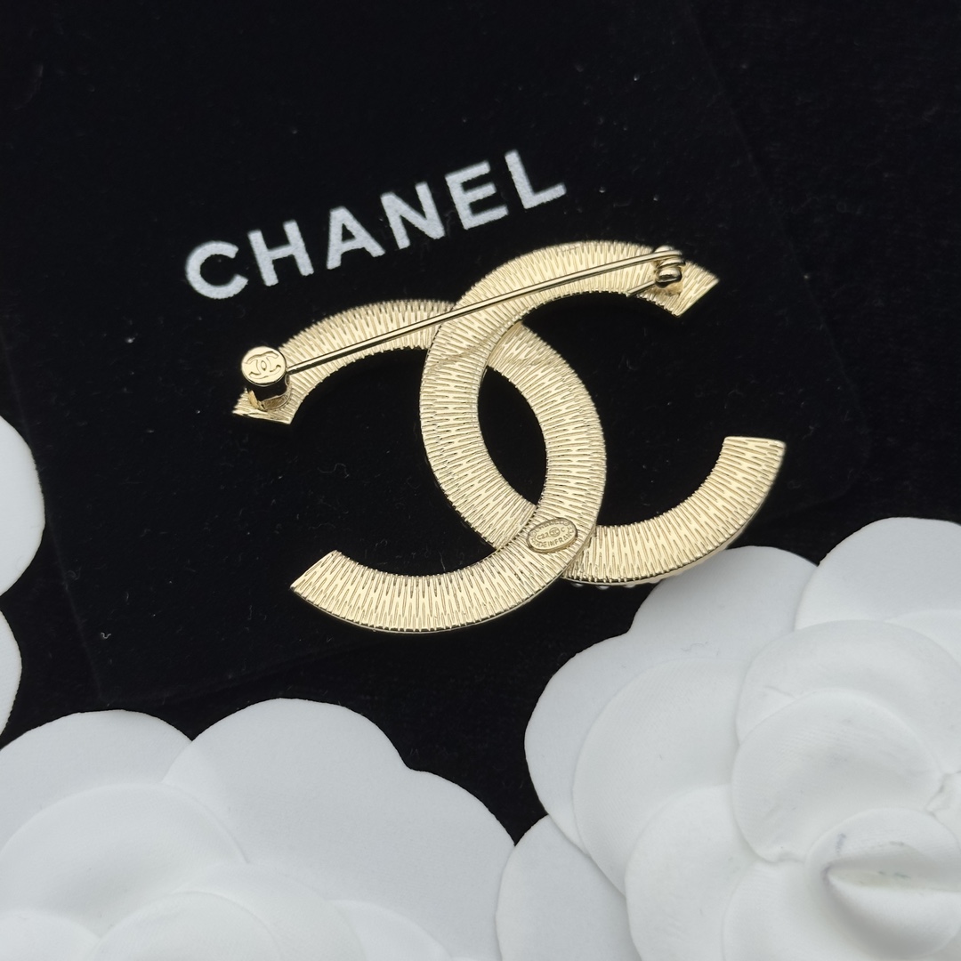 Gold-Tone Double-Loop Brooch with Pearls & Round Crystals