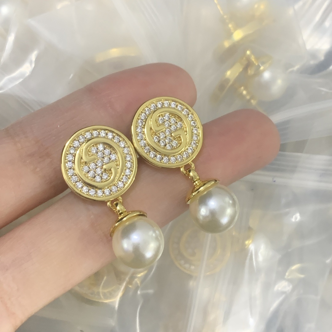 Silver-Tone Crystal & Pearl Jewelry Set: Necklace, Bracelet, Earrings & Ring