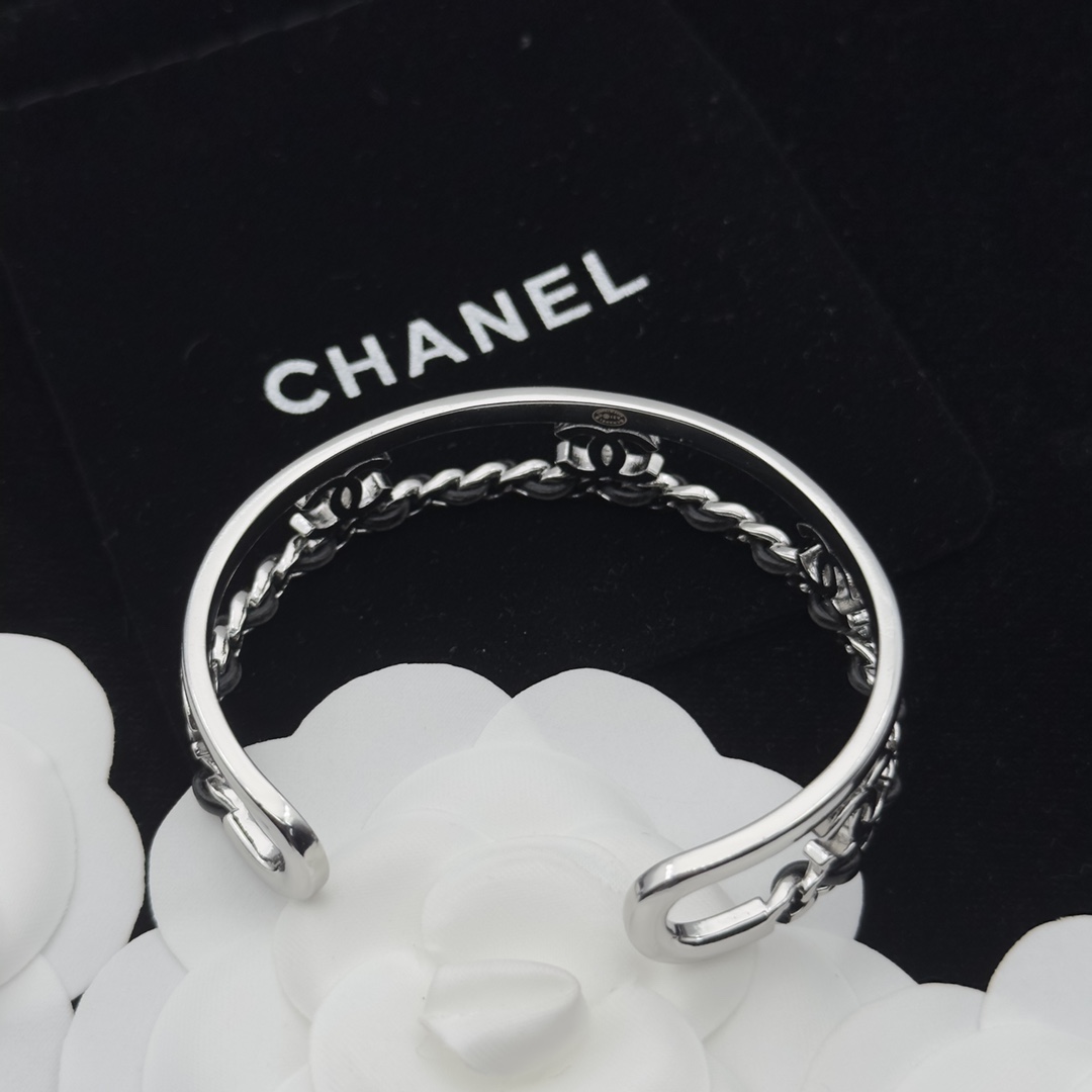 Two-Tone Statement Jewelry Set: Open Ring + Dual-Color Open Cuff Bracelet