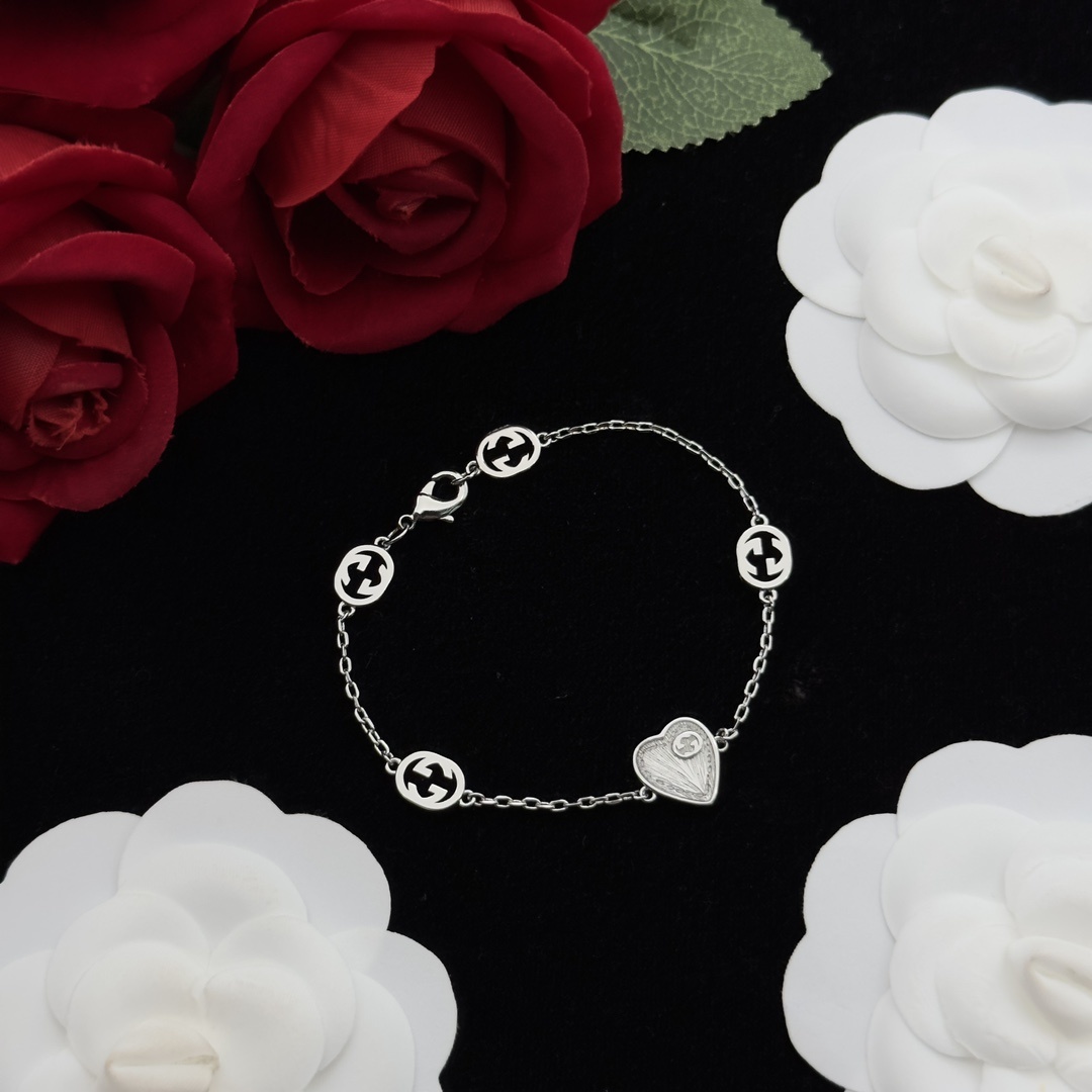 Silver-Tone Textured Heart & Link Jewelry Set: Necklace & Bracelet