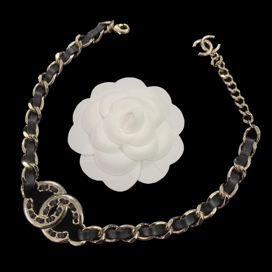 Black PU Leather & Gold-Toned Chain Jewelry Set with Interlocking Details