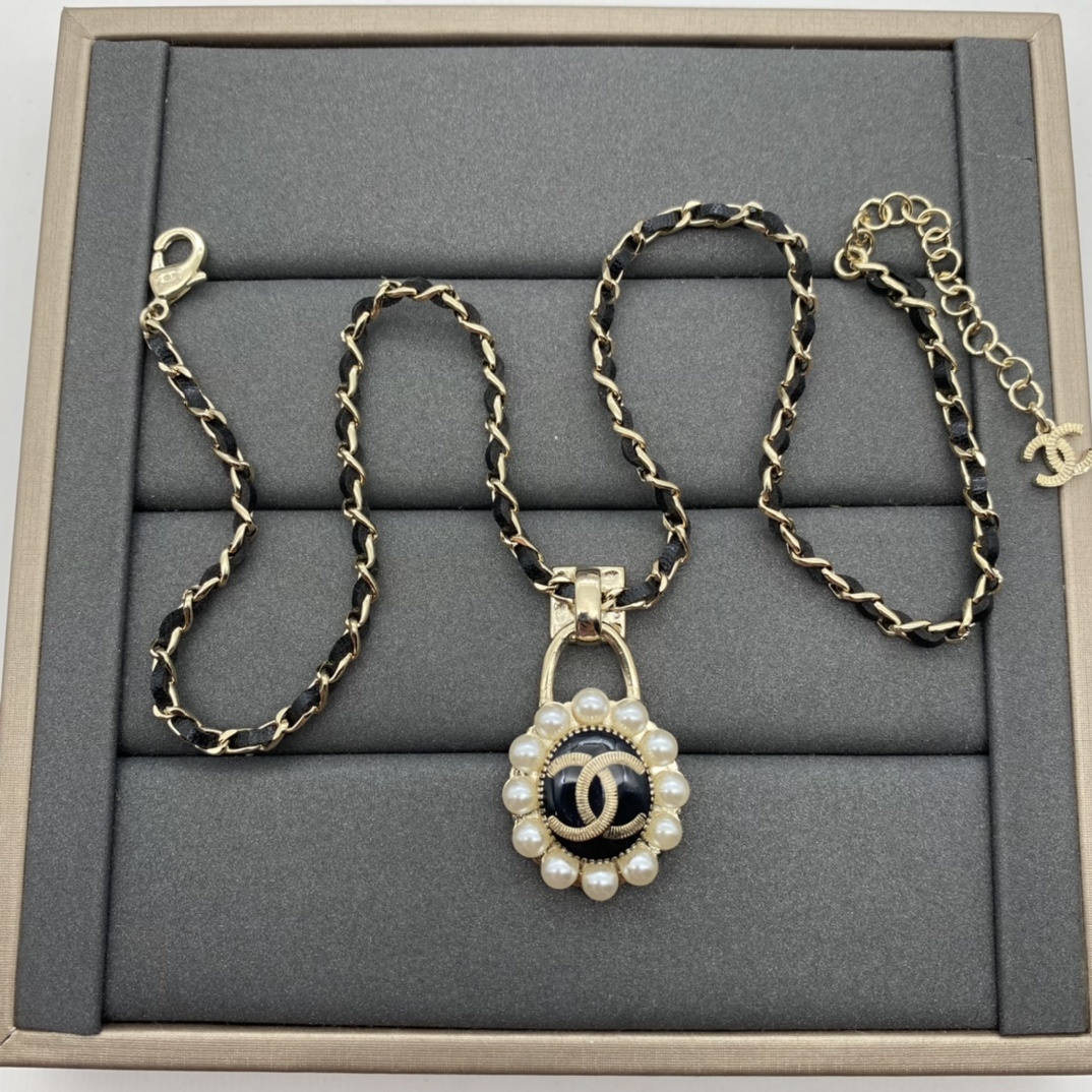 Jewelry Set with Black PU Leather, Pearl, Enamel, and Interlocking Detail Accents in Gold Tones