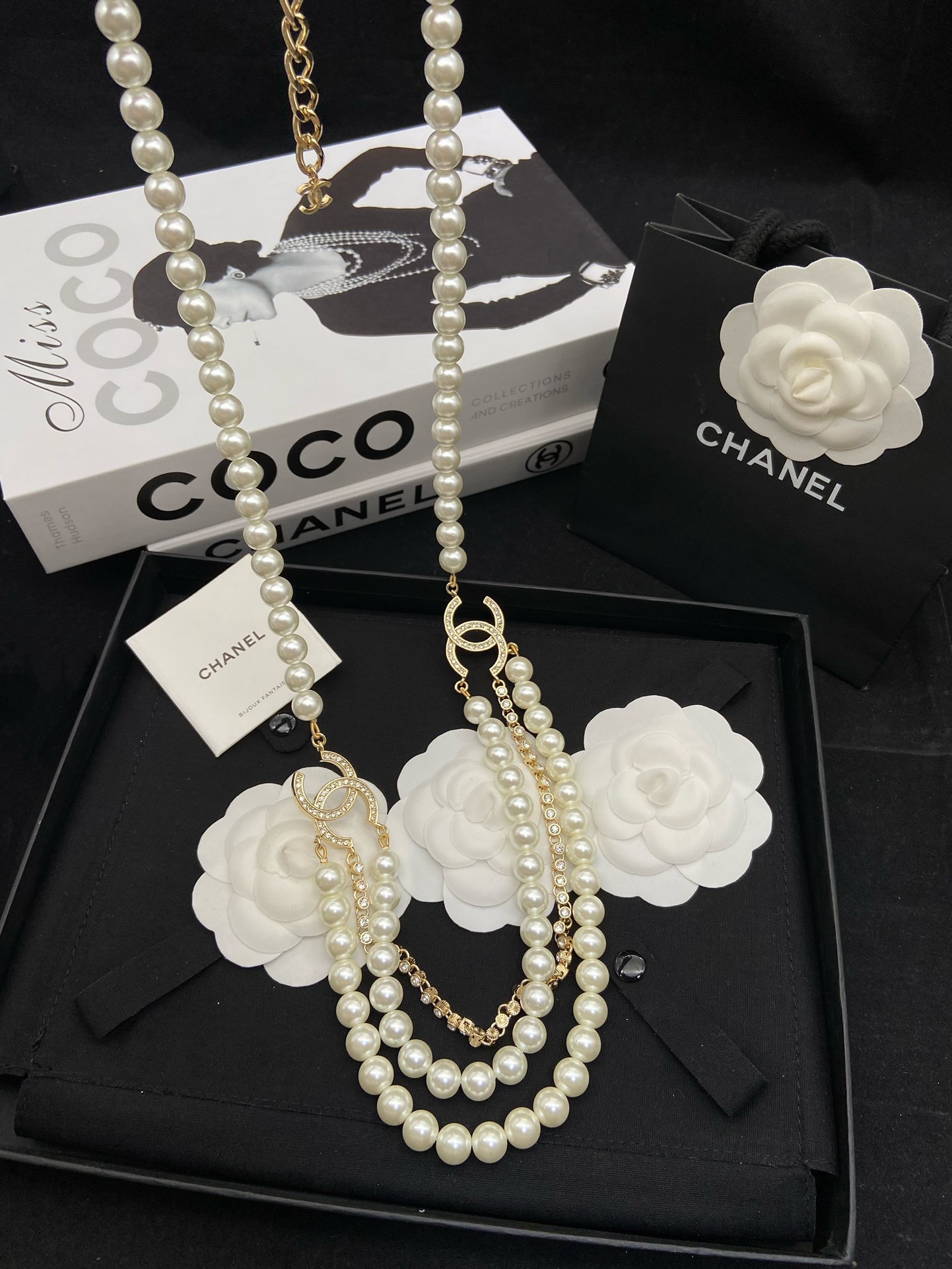 Gold-Toned Pearl & Motif Jewelry Set (Waist Chain, Necklace, Bracelet)