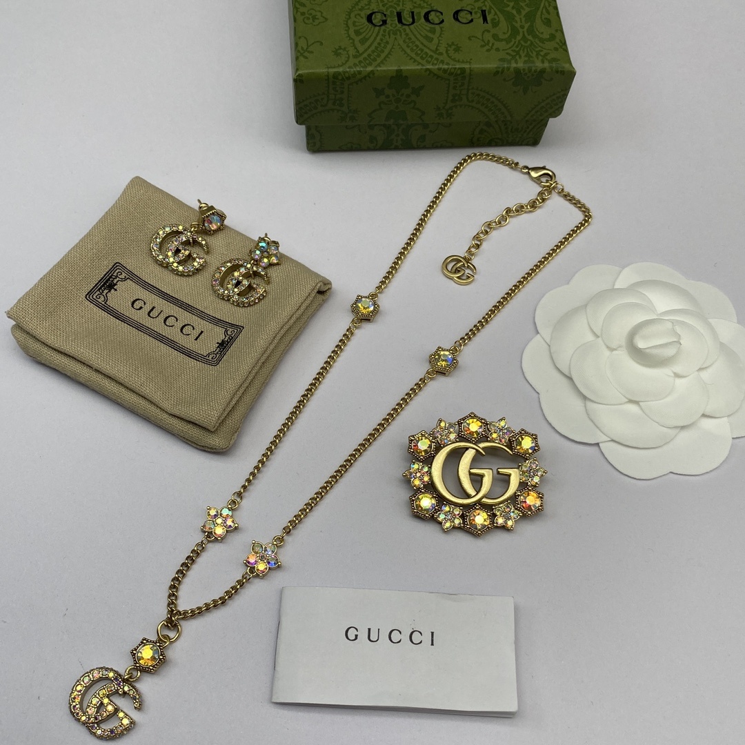 Gold-Tone Iridescent Crystal Jewelry Set: Necklace, Earrings & Brooch