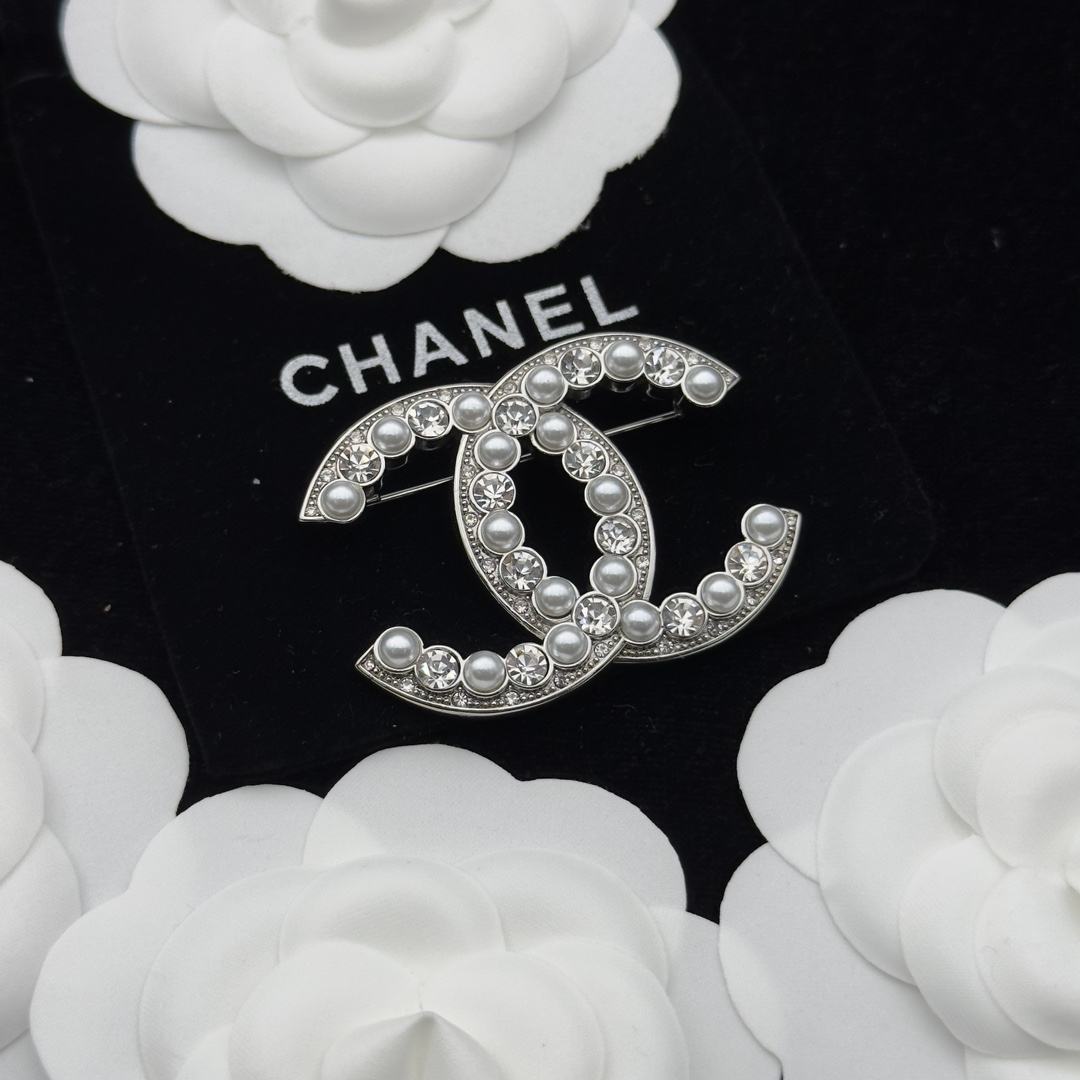 Silver-Tone Double-Loop Brooch with Pearls & Round Crystals