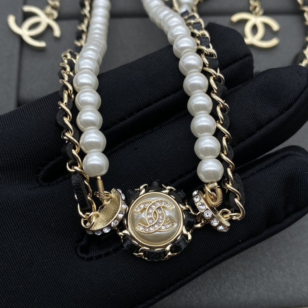 Gold-Toned Pearl & PU Leather Motif Jewelry Set (Double-Layer Necklace, Bracelet, Earrings)
