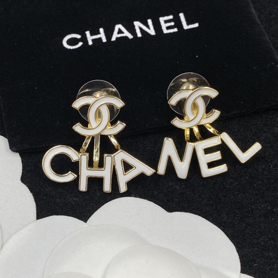 Gold-Toned Chain Jewelry Set (Necklace, Bracelet, Earrings) with White Enamel Letter Motifs