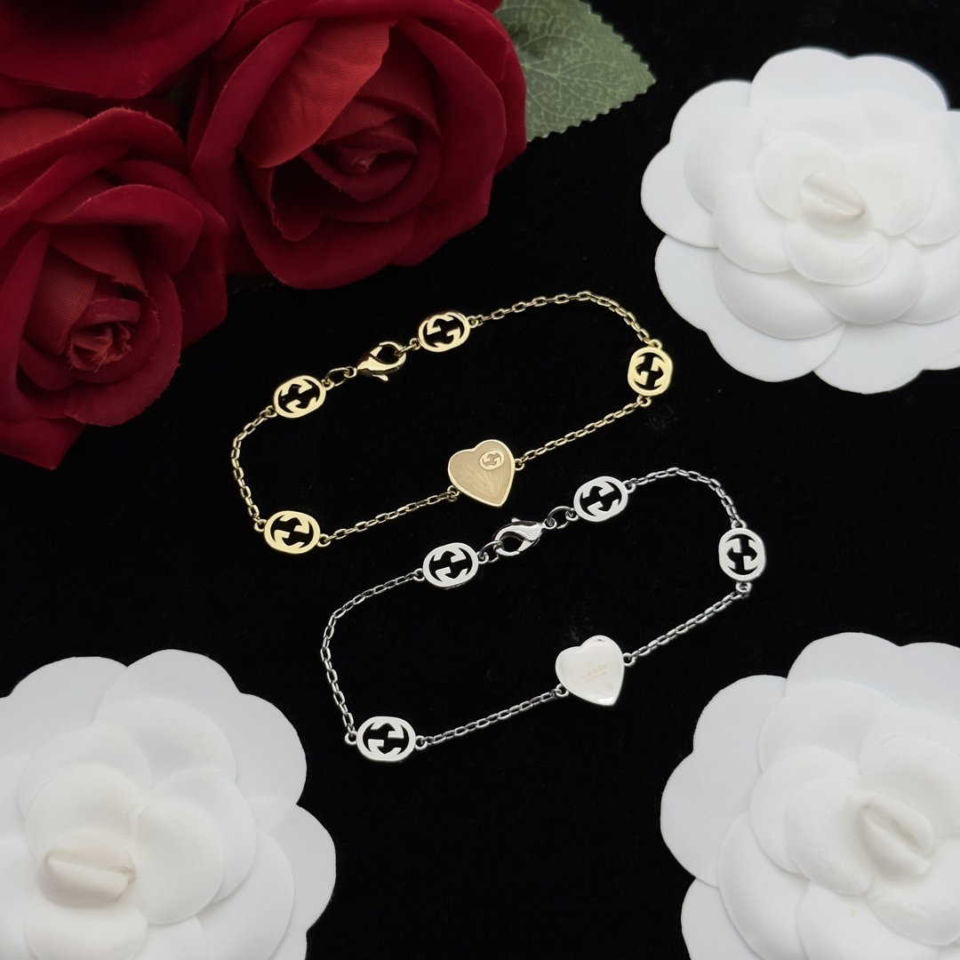 Silver-Tone Textured Heart & Link Jewelry Set: Necklace & Bracelet