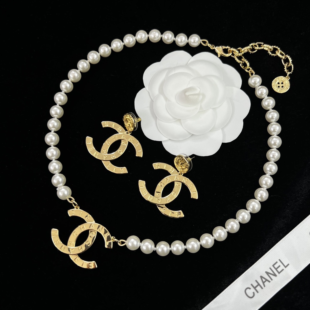 Gold-Toned Pearl & Logo-Motif Jewelry Set (Necklace, 2 Earring Styles, Brooch)