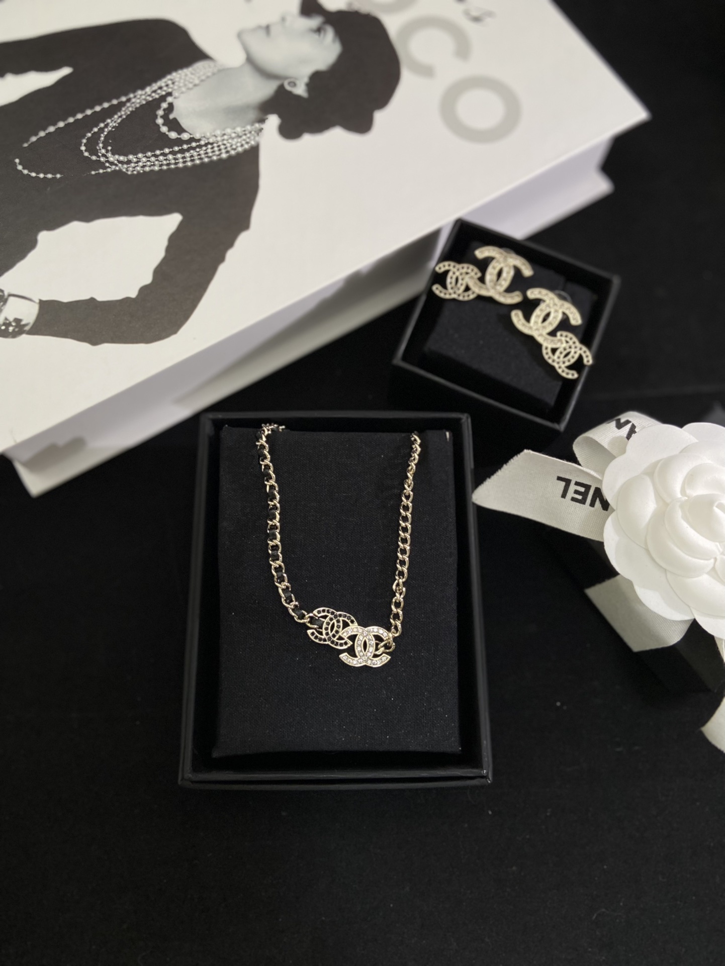 Jewelry Set with Crystal and Interlocking Detail Accents in Gold Tones