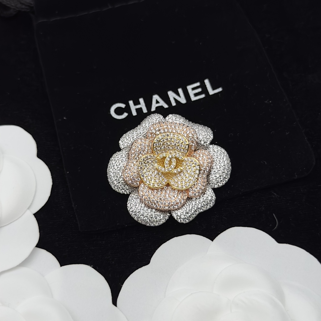  Tri-Tone Crystal Flower Brooch