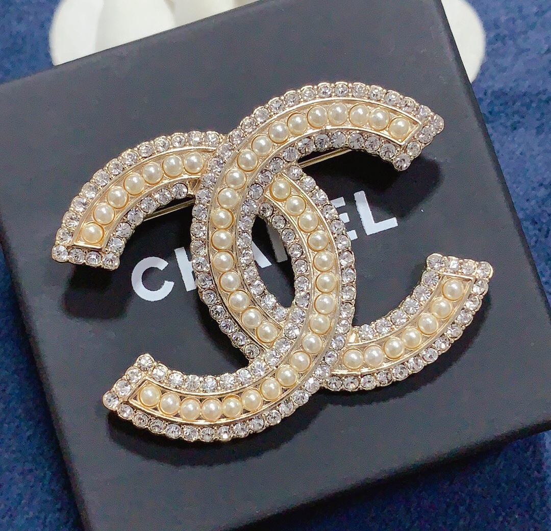 Gold-Tone Double-Loop Brooch with Pearls and Crystals