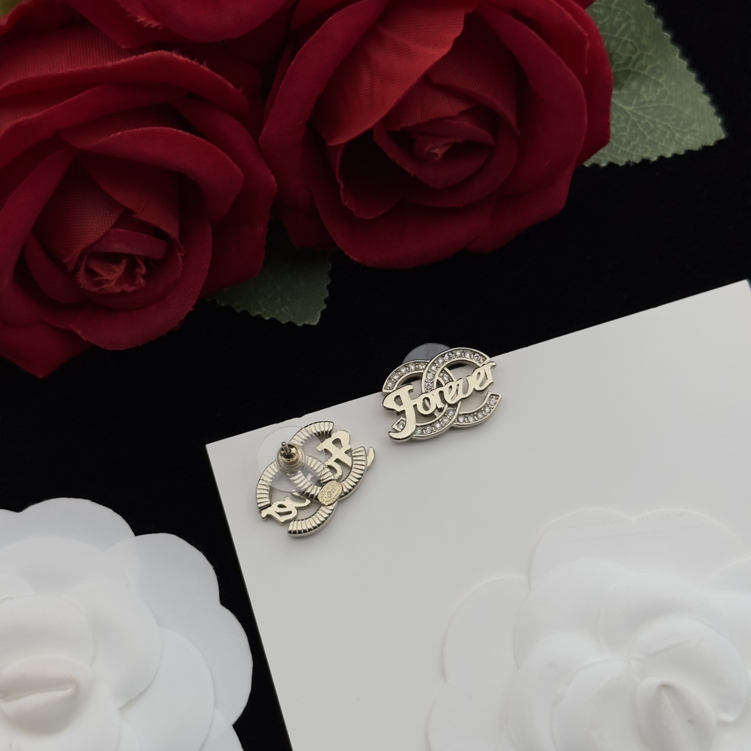 Gold-Toned Jewelry Set with "Forever" Crystal Motif (Necklace, Earrings)