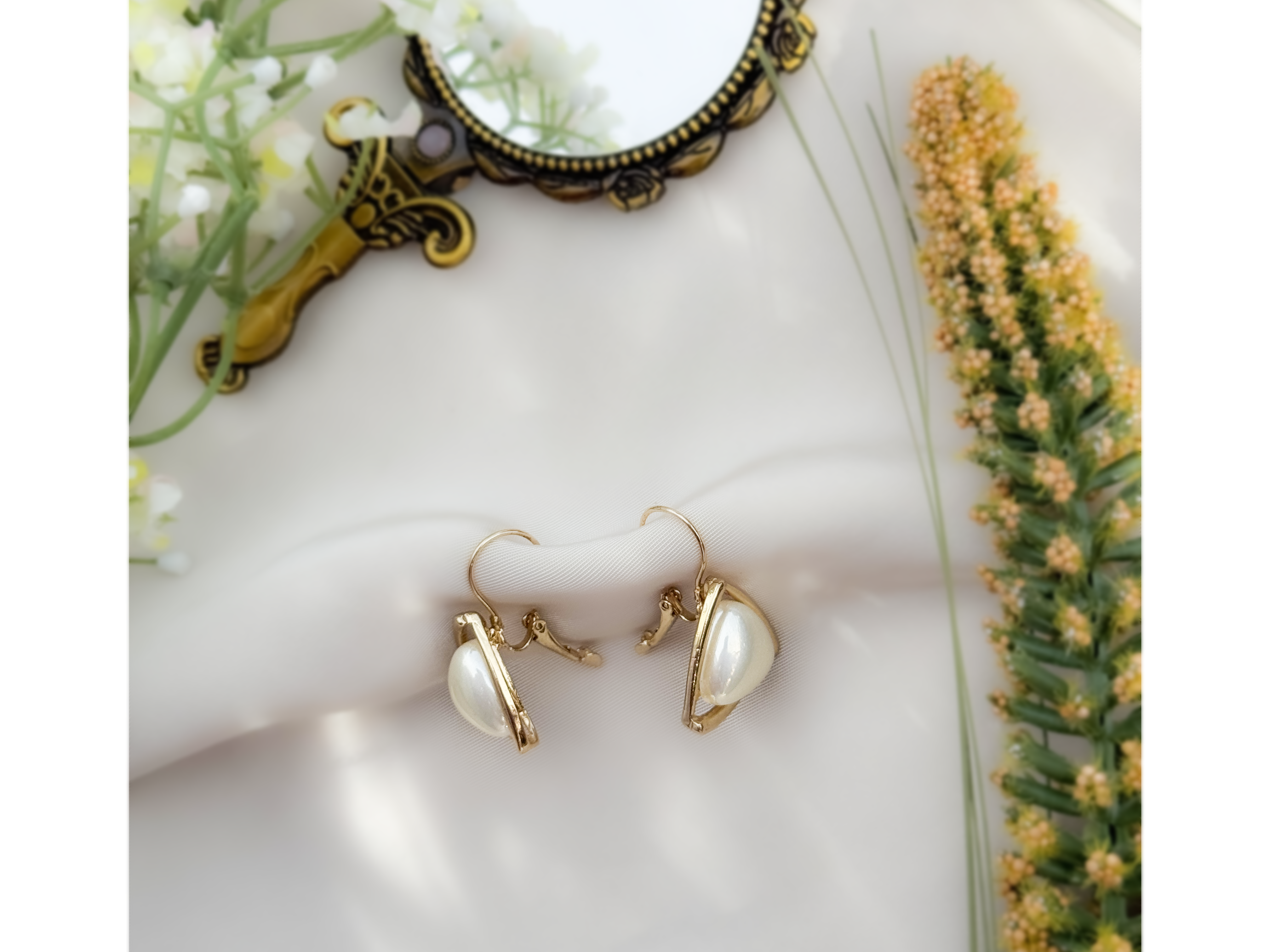 Elegant Triangle Pearl Earrings